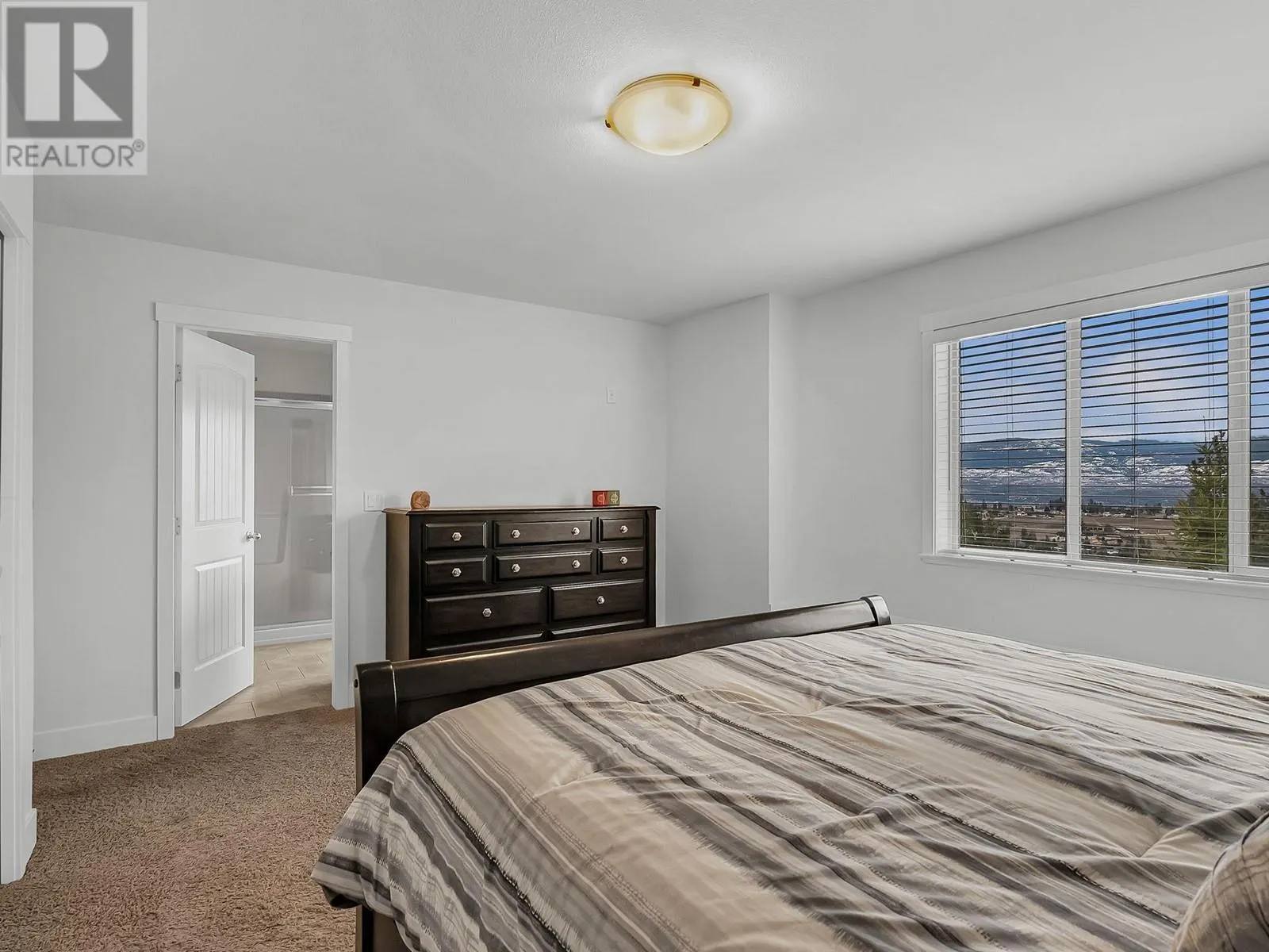 2051 Sunview Drive Unit# 4