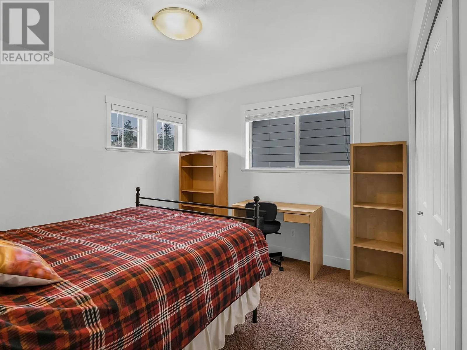 2051 Sunview Drive Unit# 4