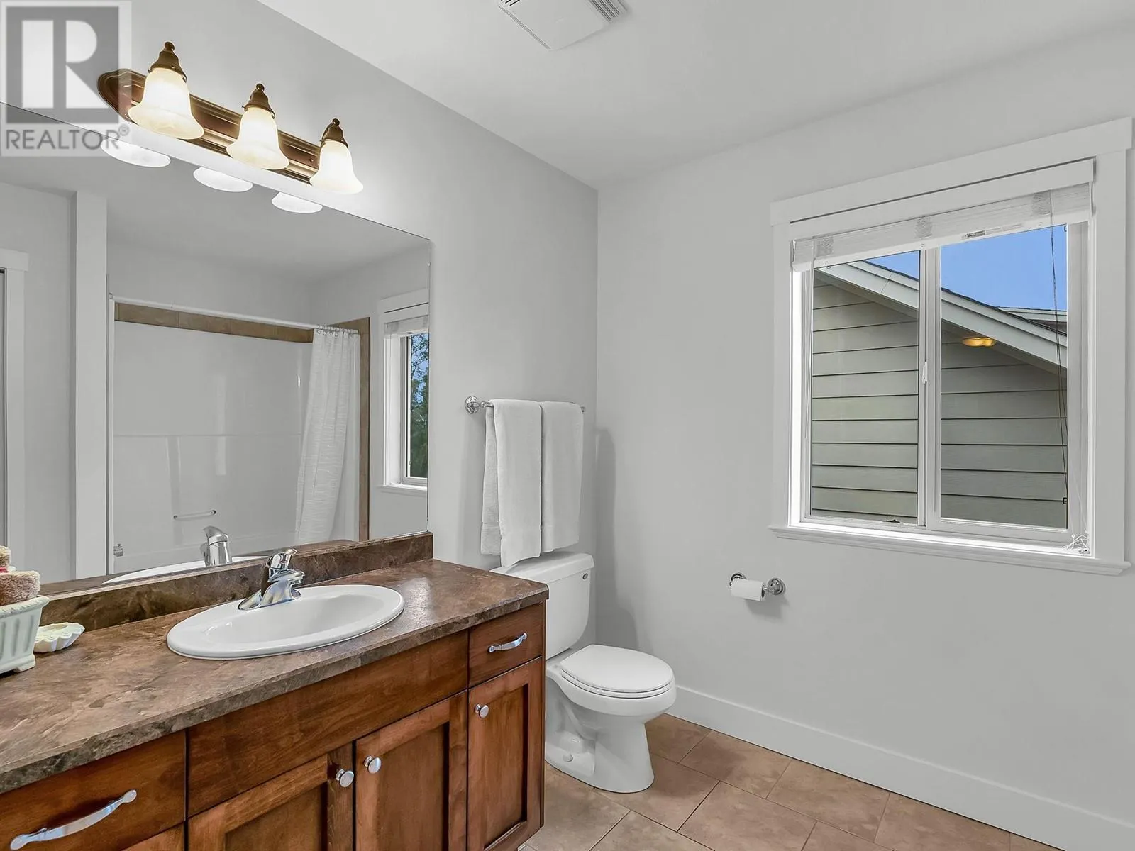 2051 Sunview Drive Unit# 4