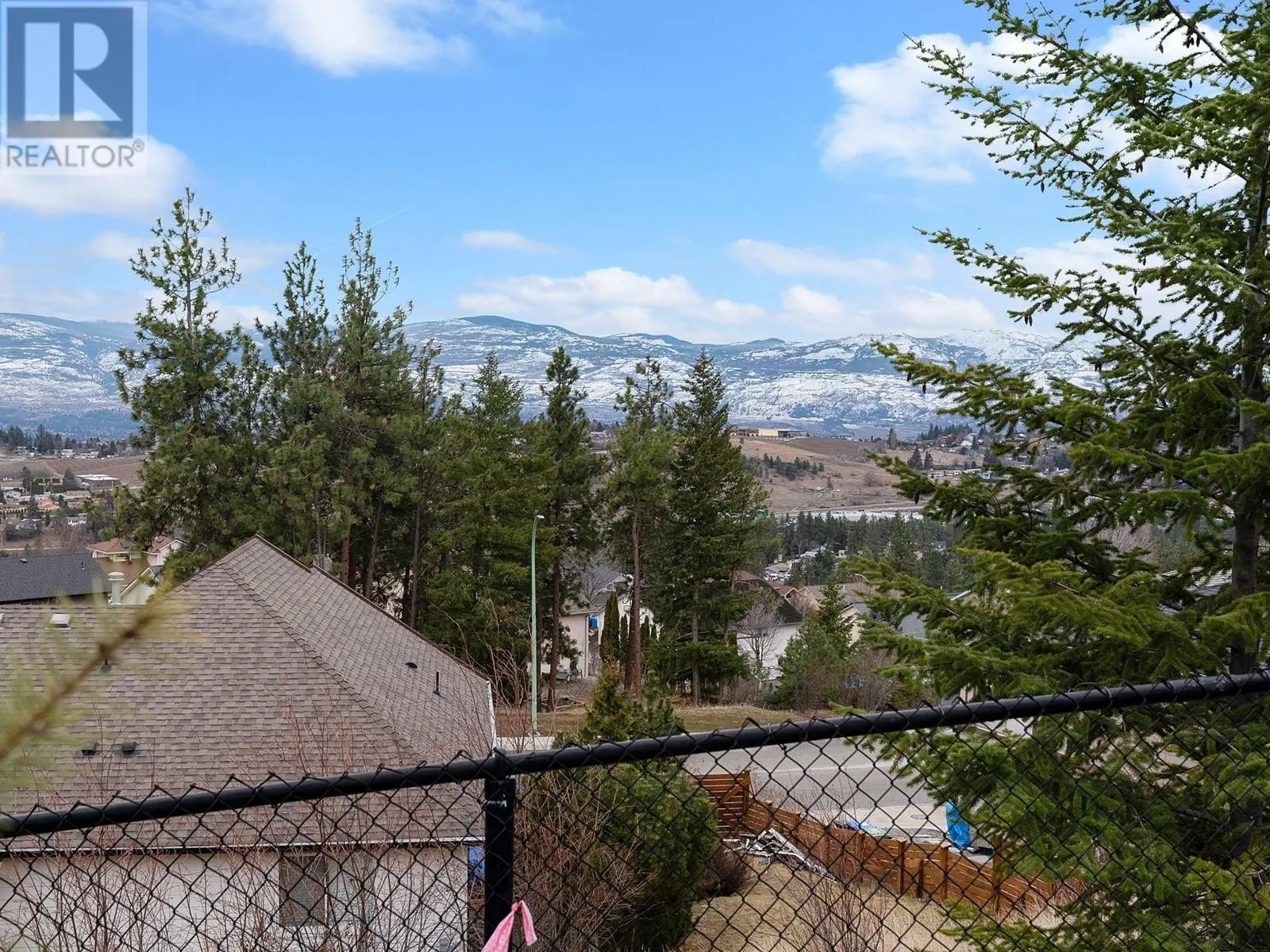 2051 Sunview Drive Unit# 4