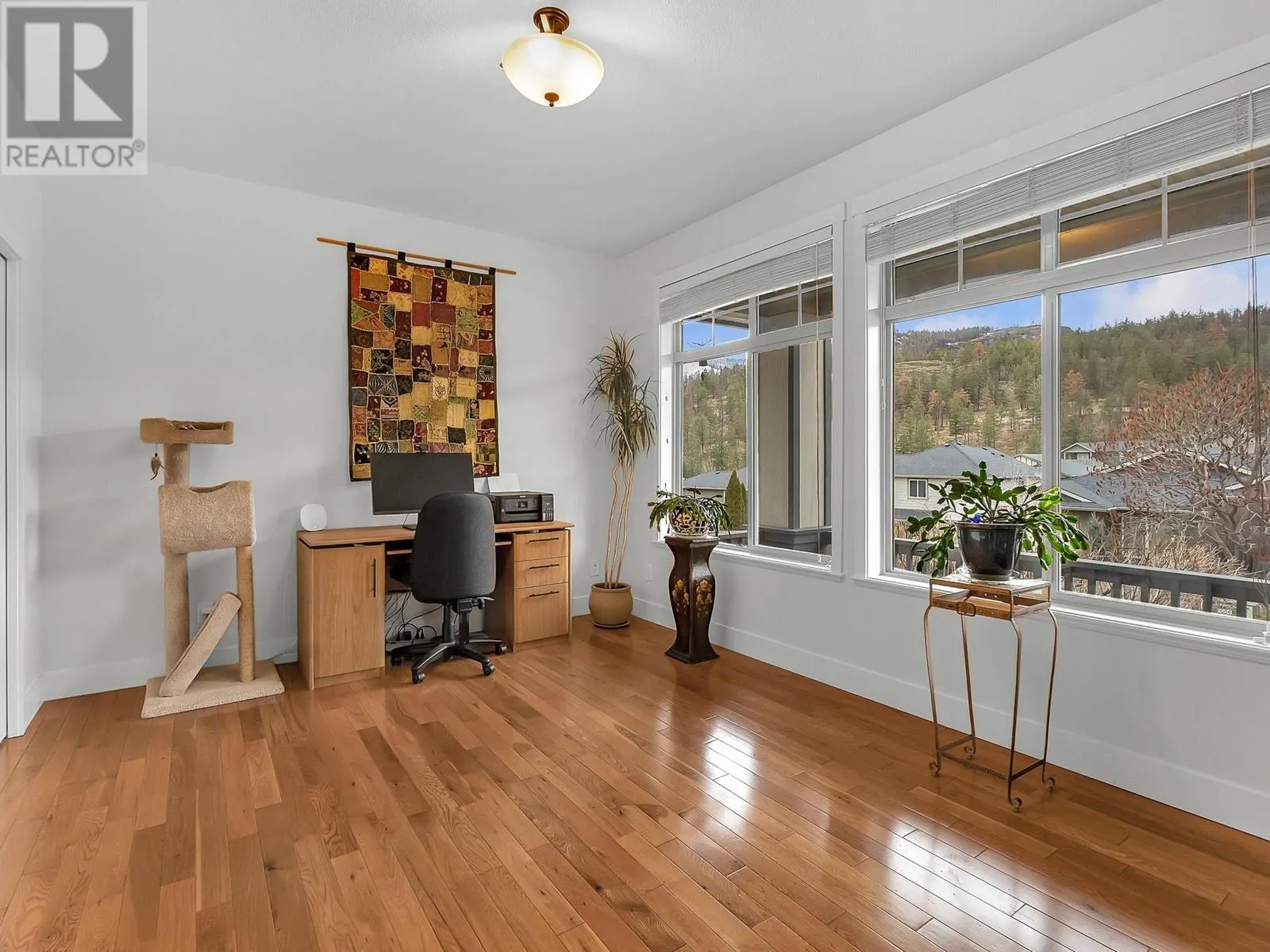 2051 Sunview Drive Unit# 4