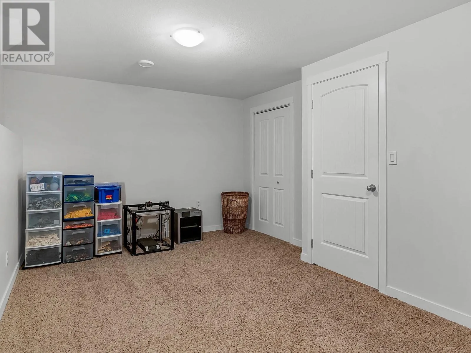 2051 Sunview Drive Unit# 4