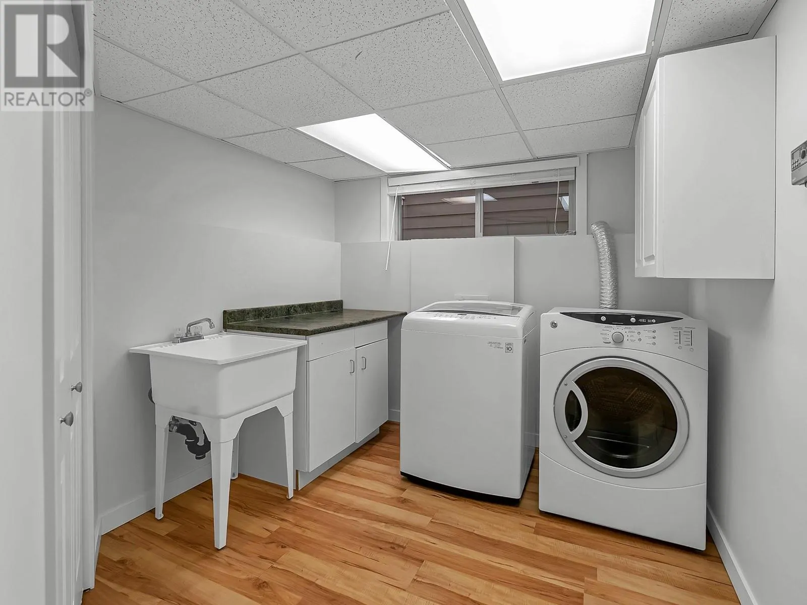 2051 Sunview Drive Unit# 4