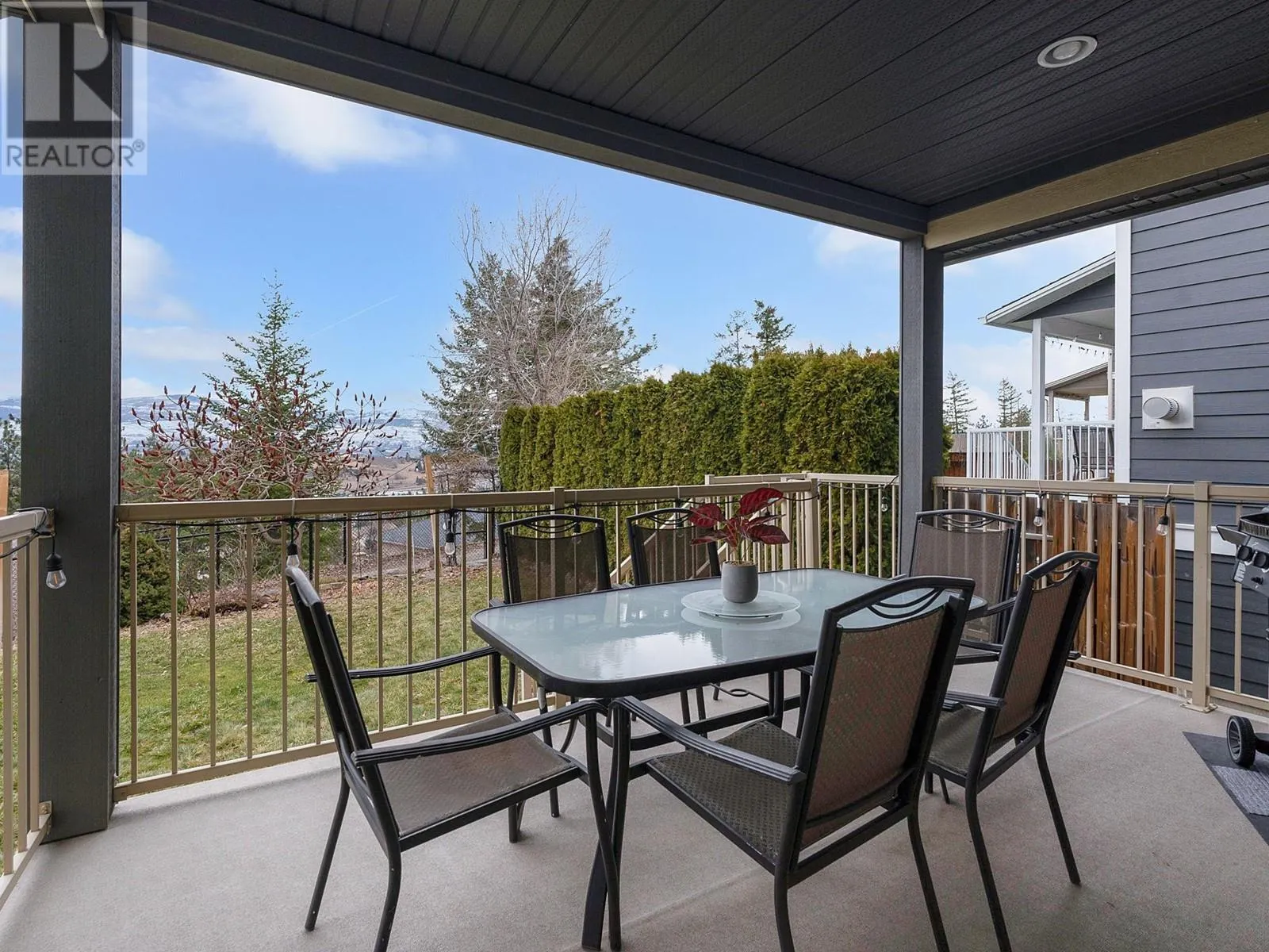2051 Sunview Drive Unit# 4