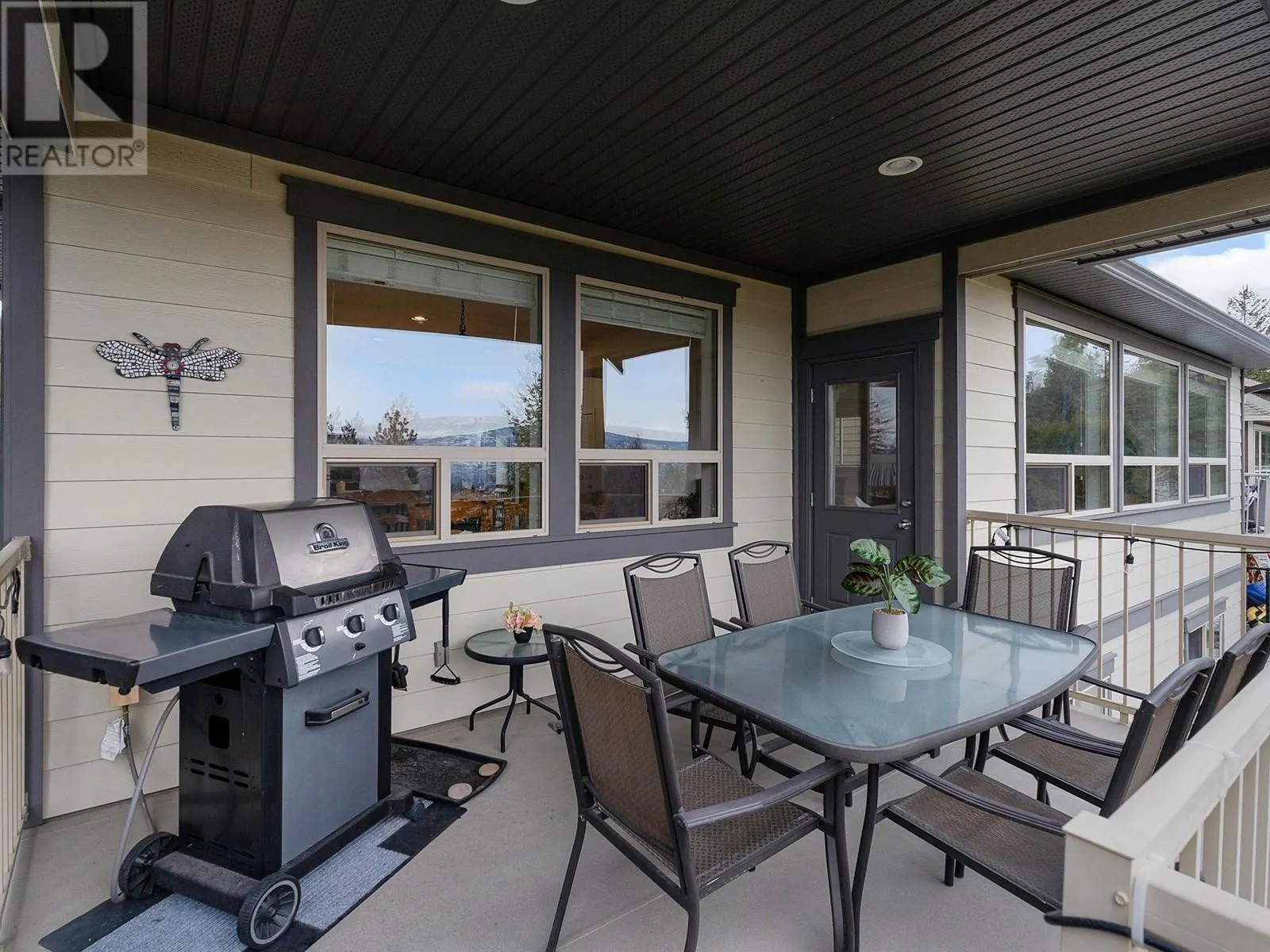 2051 Sunview Drive Unit# 4