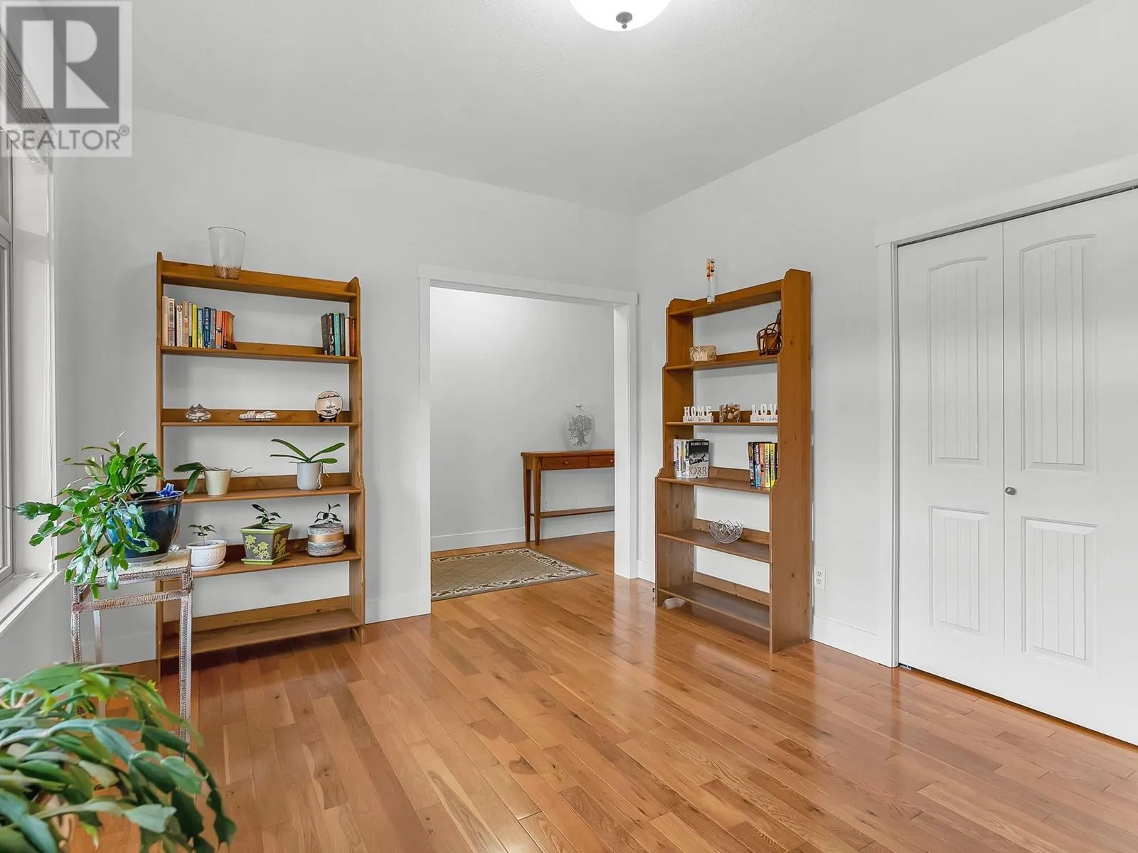 2051 Sunview Drive Unit# 4