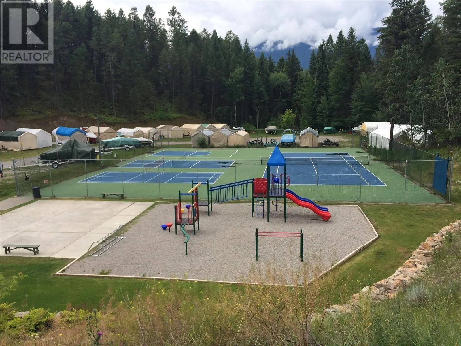 1492 Akiskinook Road Unit# 1