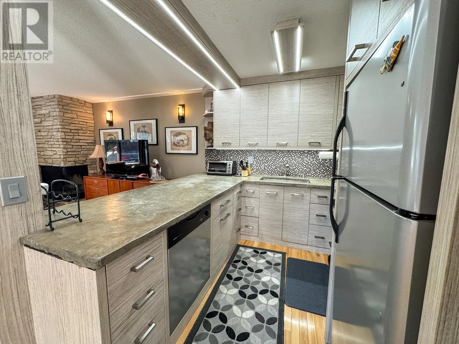 1492 Akiskinook Road Unit# 1