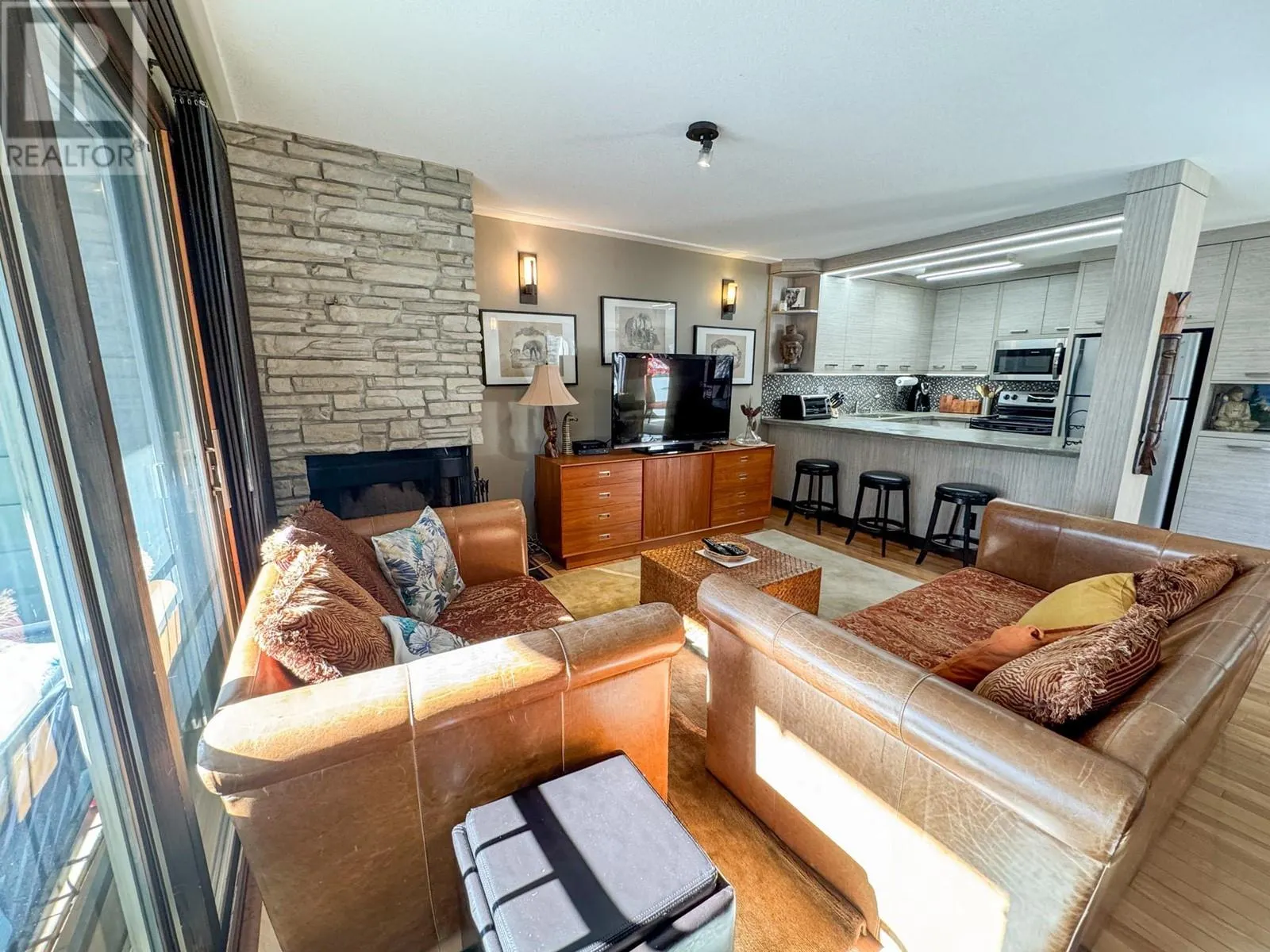 1492 Akiskinook Road Unit# 1
