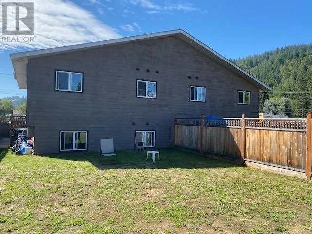 609-611 CHRISTINA Place