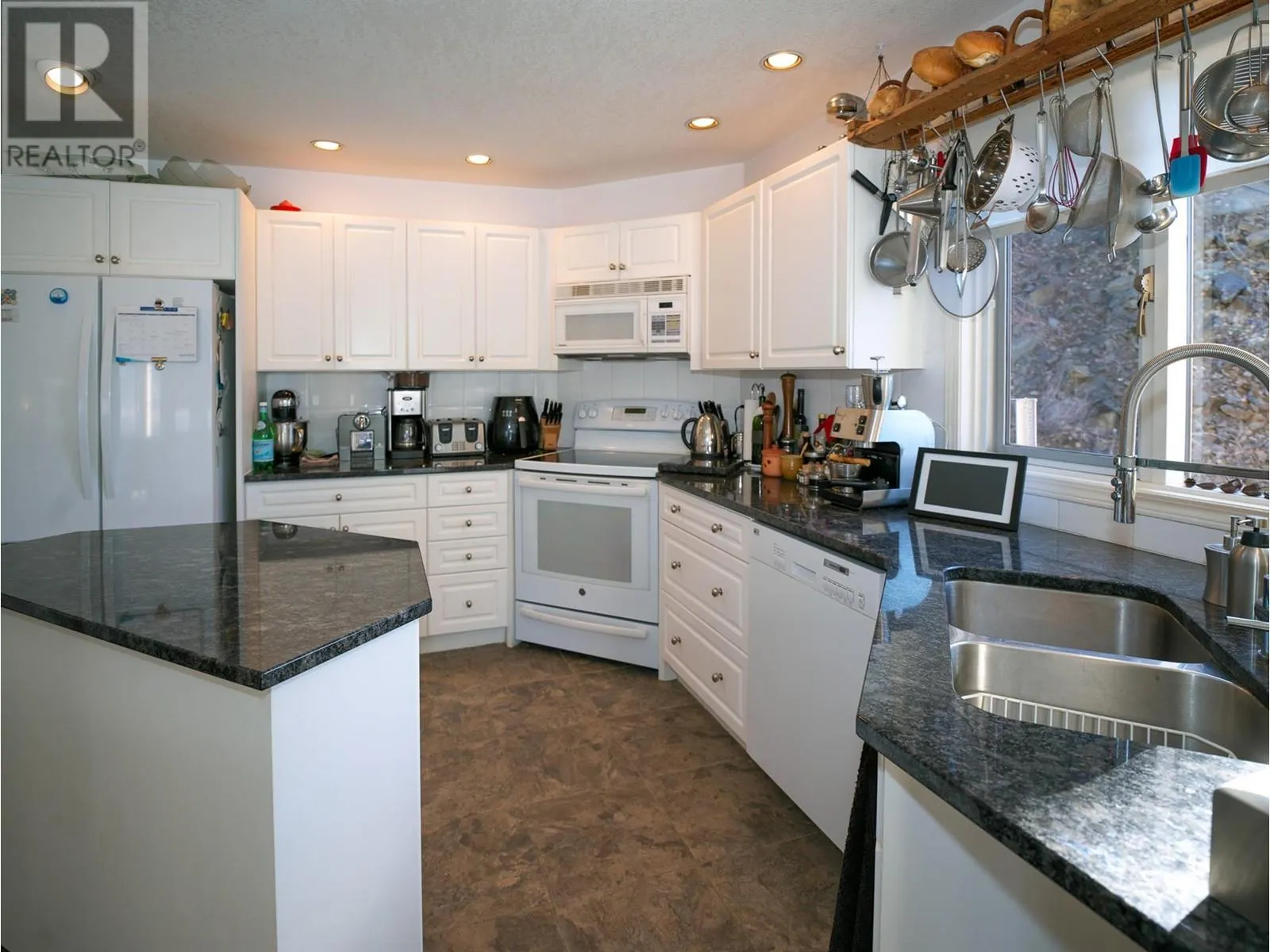 83 Peregrine Way Unit# 5