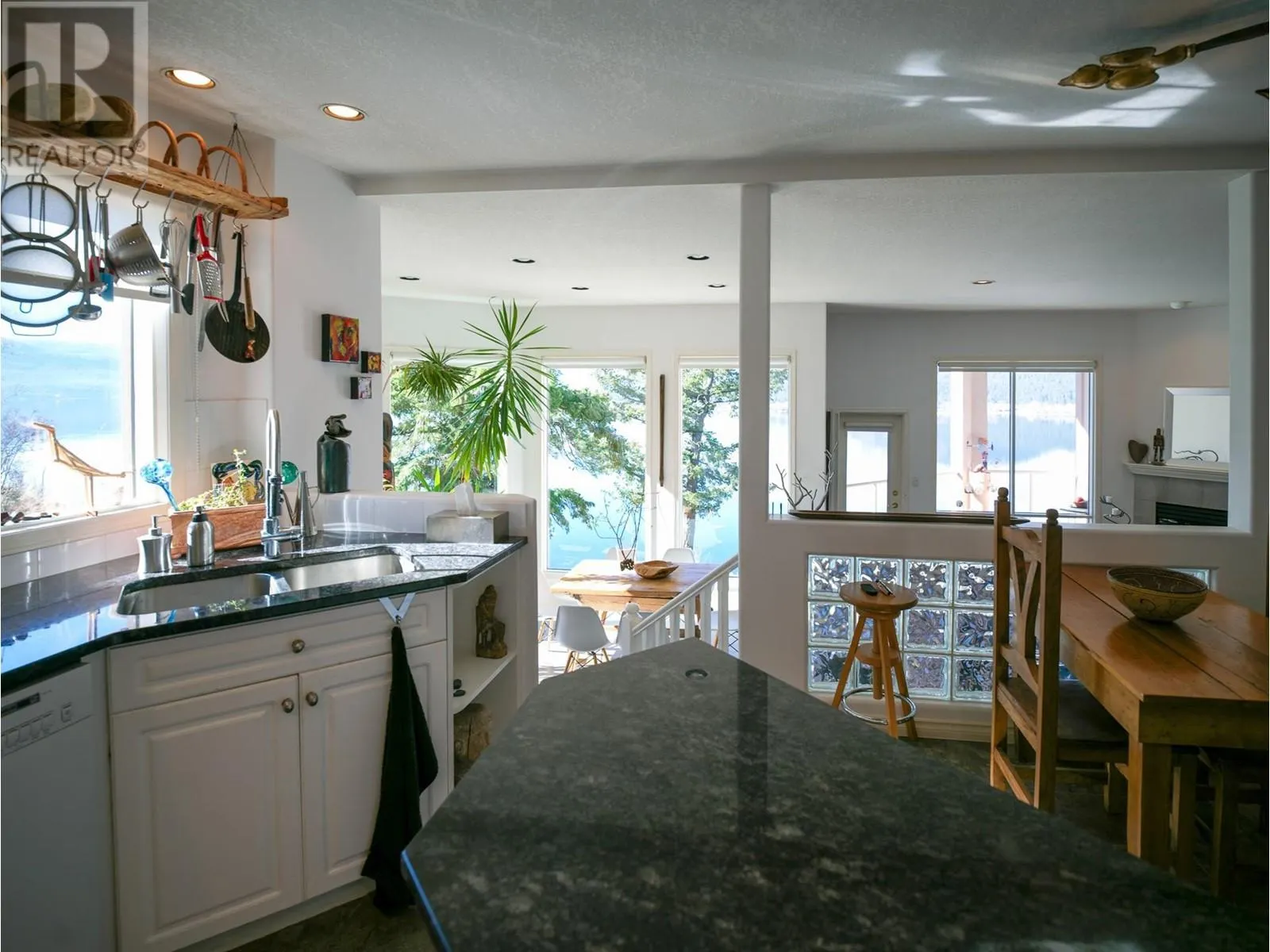 83 Peregrine Way Unit# 5
