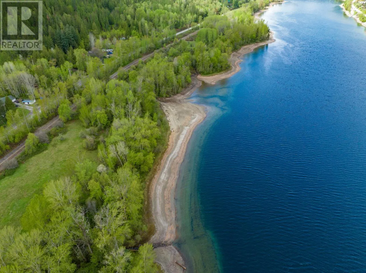 1601 ARROW LAKES Drive