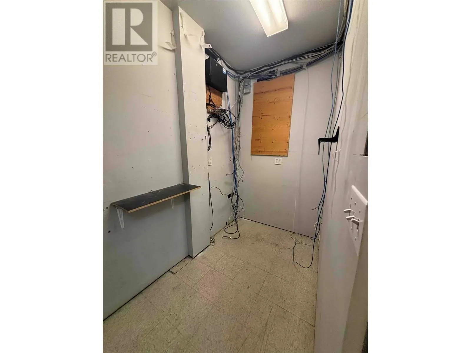 1715 Dickson Avenue Unit# 140