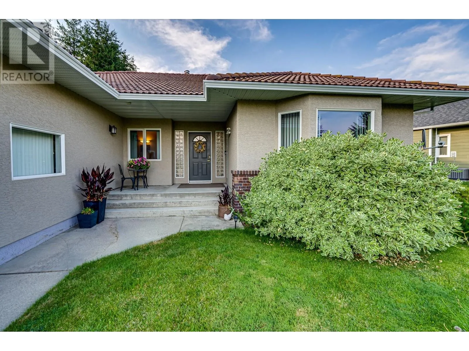 2642 Golf View Place