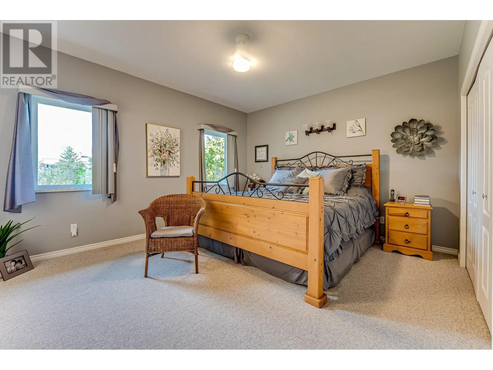 2642 Golf View Place