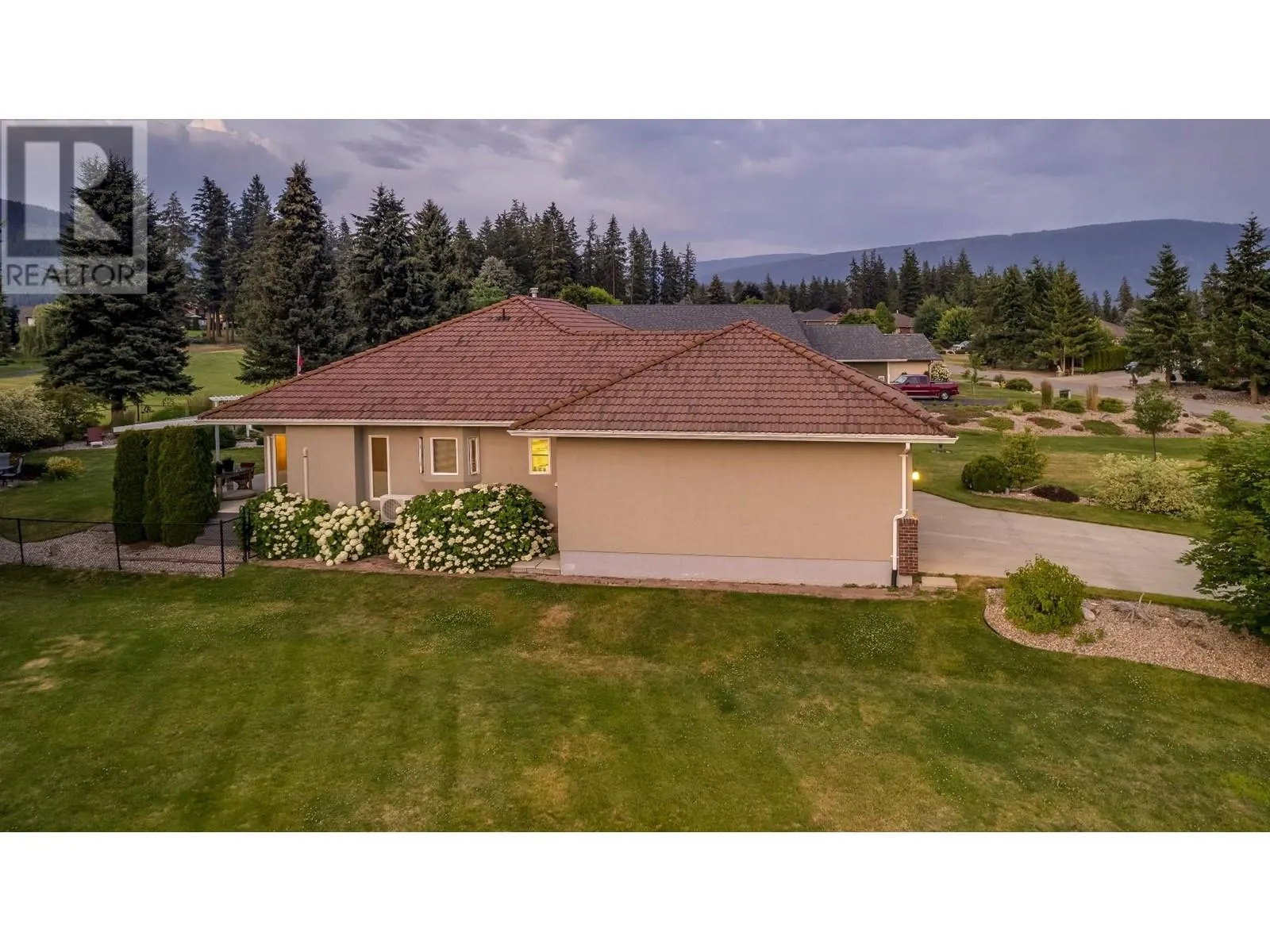 2642 Golf View Place