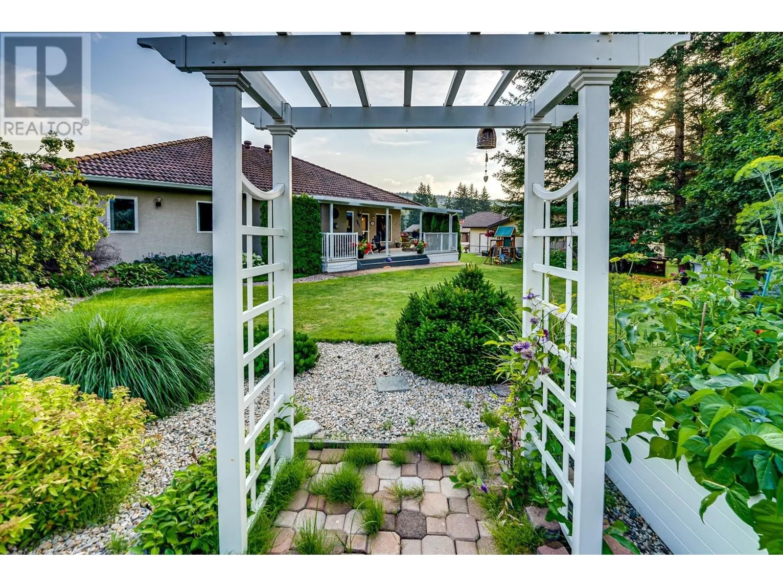 2642 Golf View Place