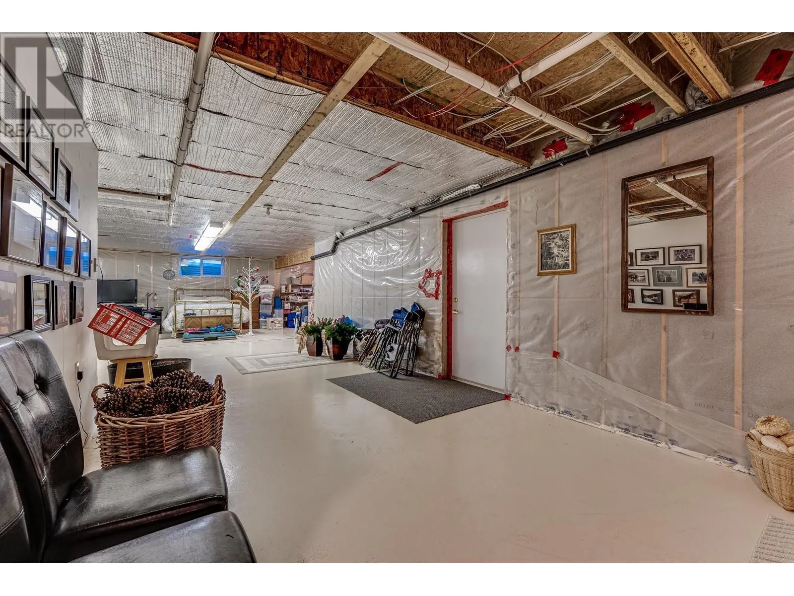 2642 Golf View Place