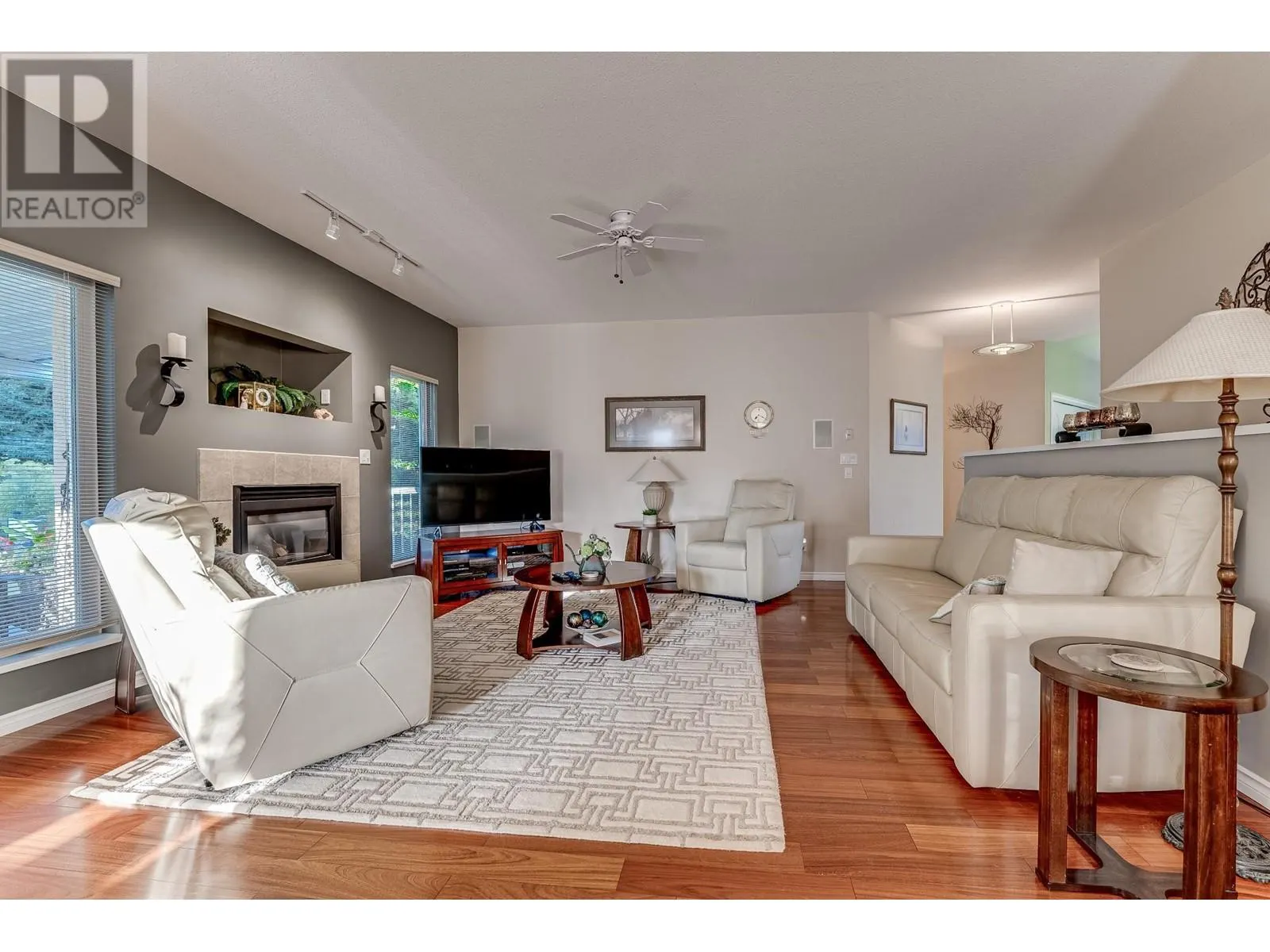 2642 Golf View Place