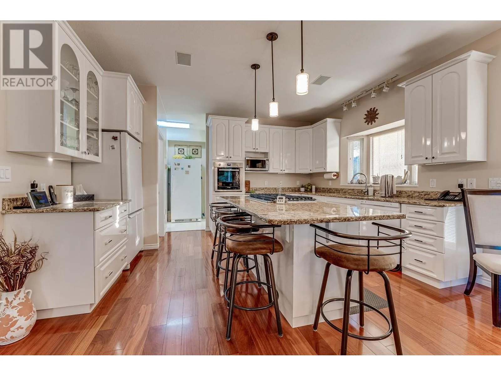 2642 Golf View Place