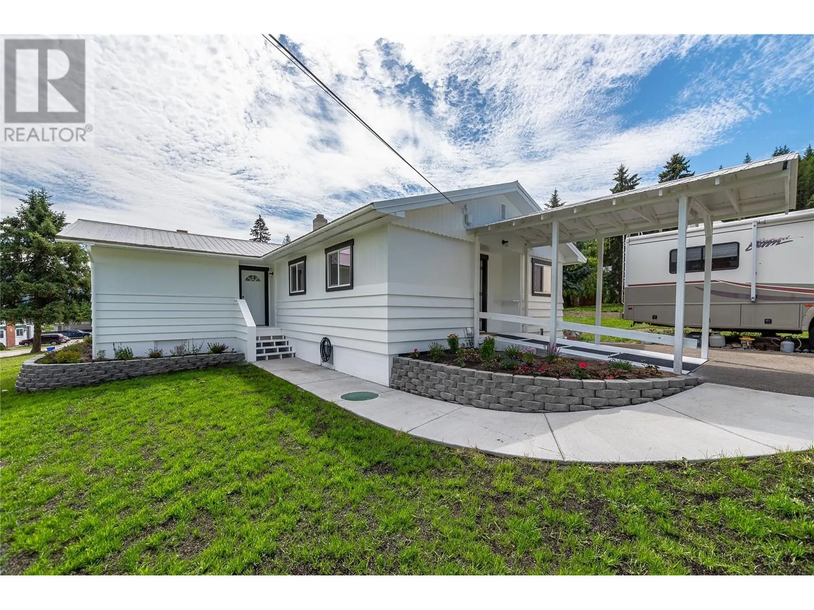 174 Salmon Arm Drive