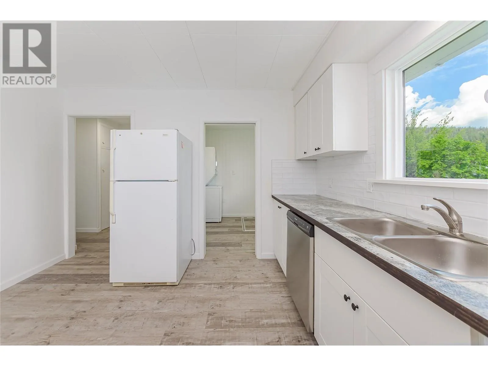 174 Salmon Arm Drive