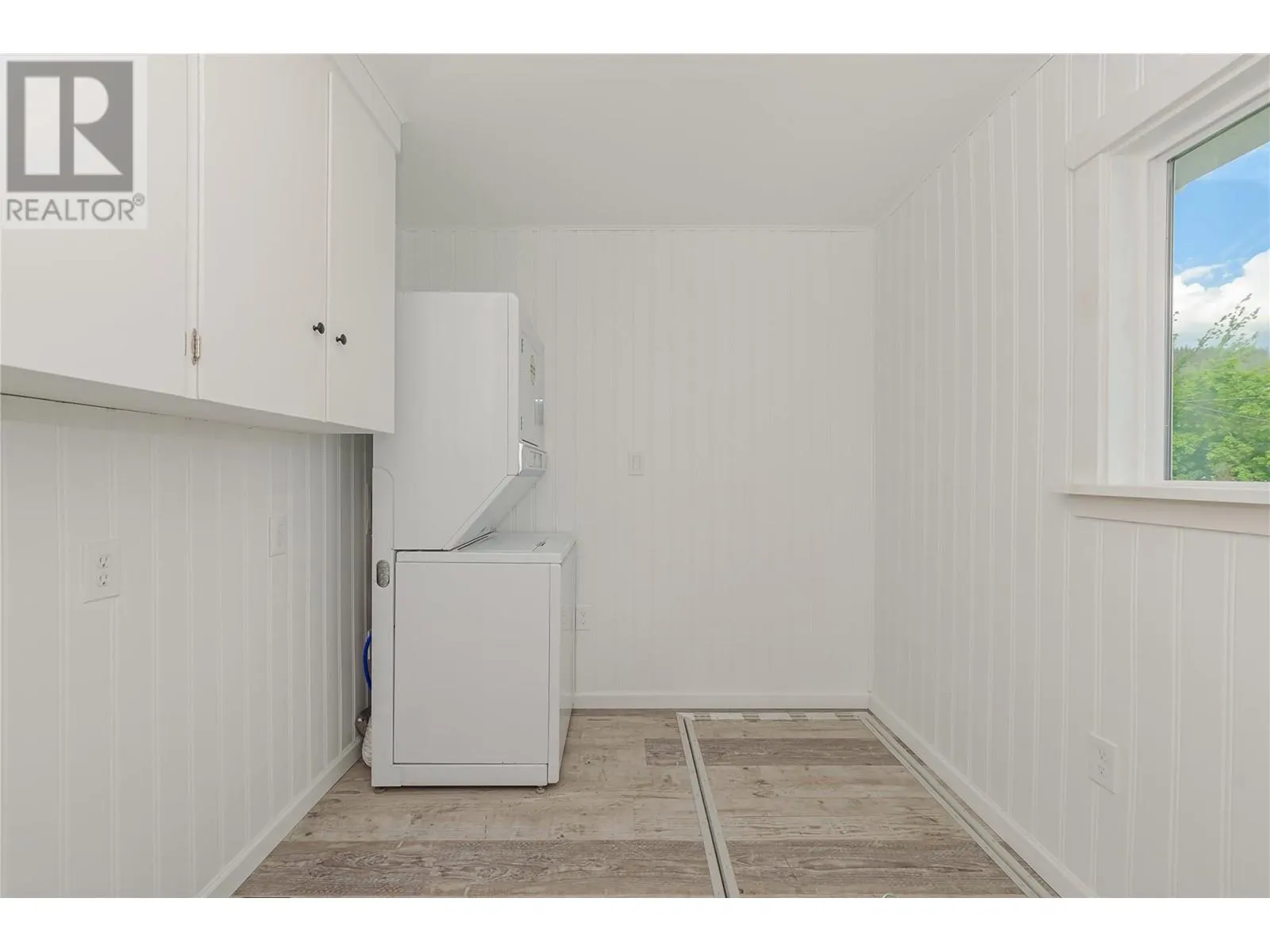 174 Salmon Arm Drive
