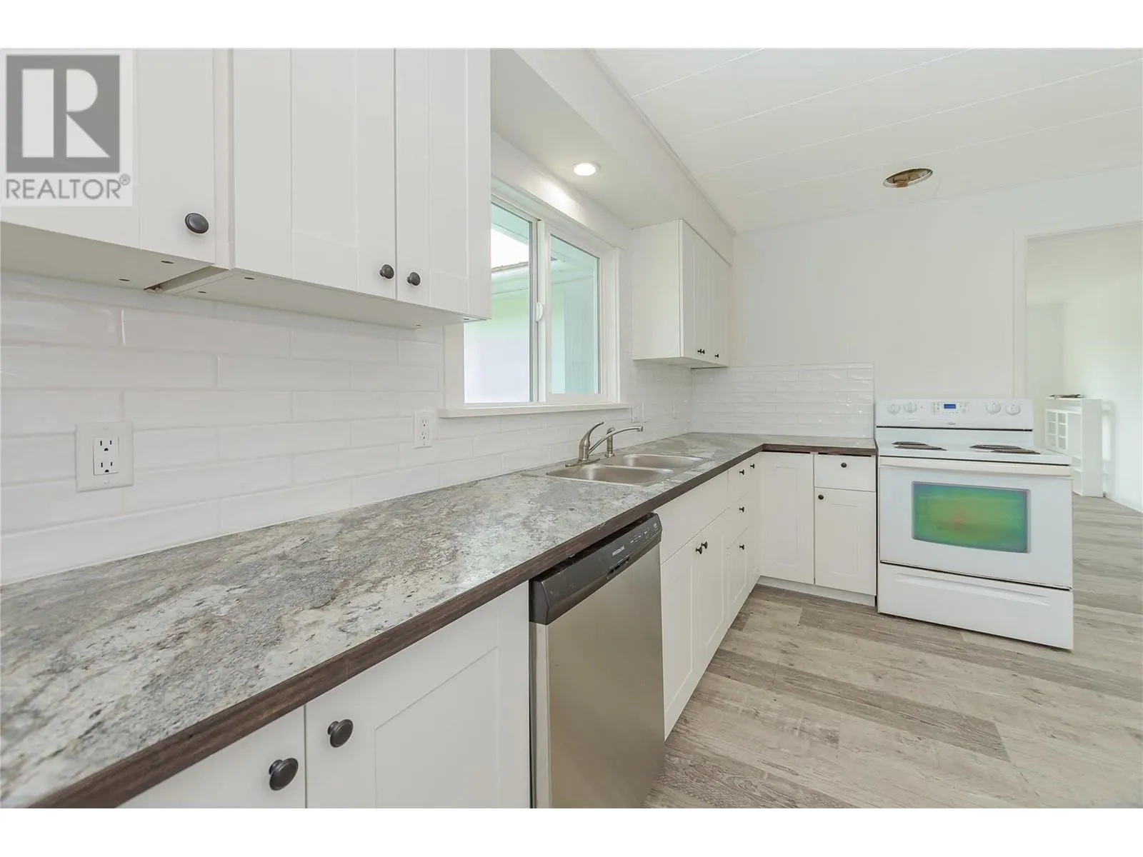174 Salmon Arm Drive