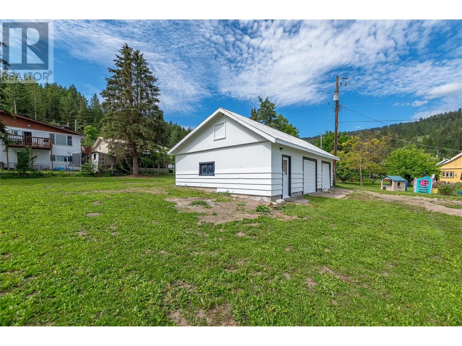 174 Salmon Arm Drive