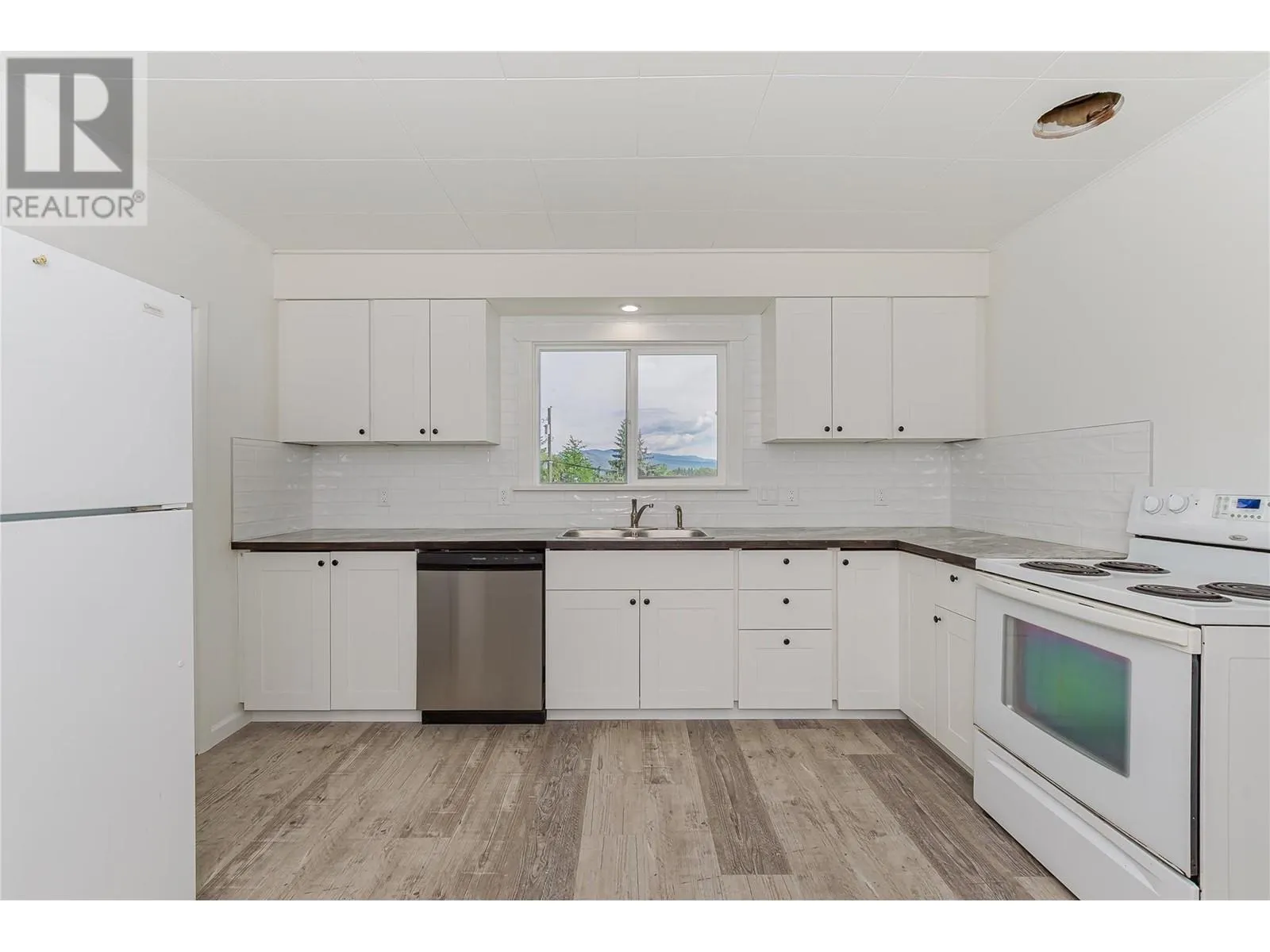 174 Salmon Arm Drive