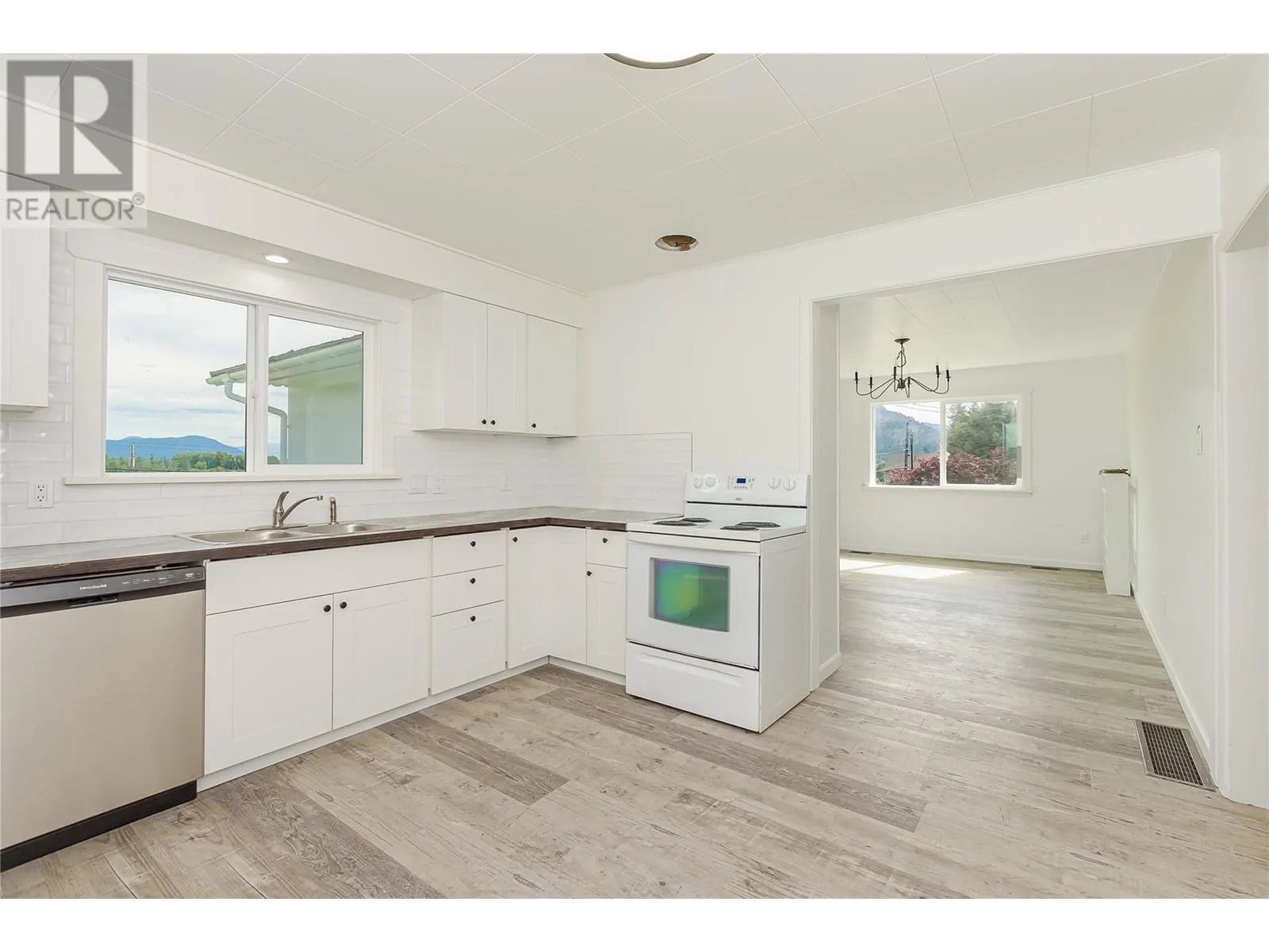 174 Salmon Arm Drive