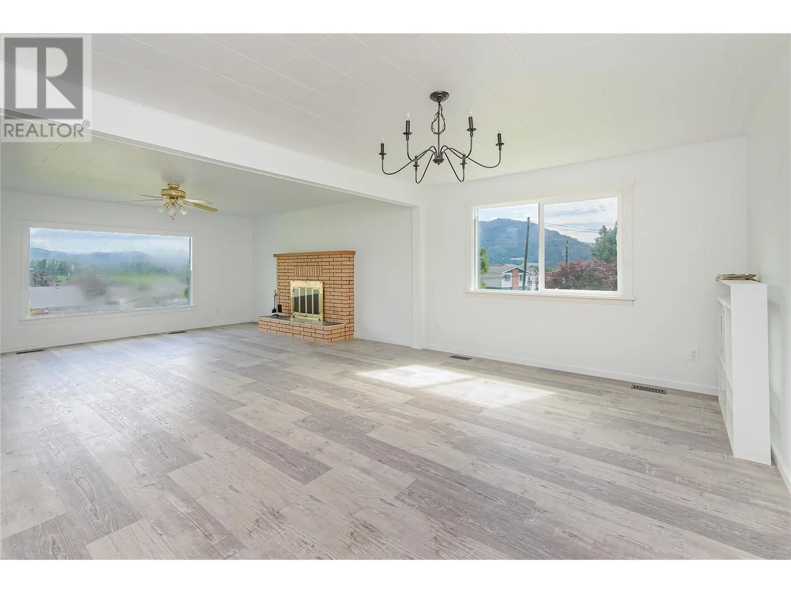 174 Salmon Arm Drive