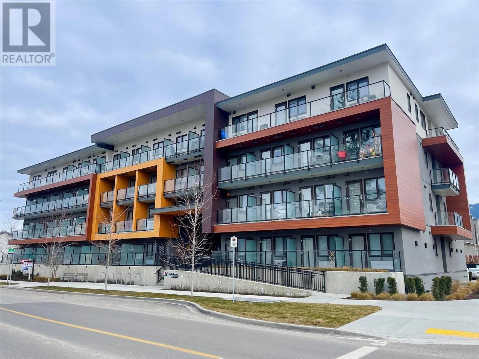 345 Dougall Road N Unit# 202