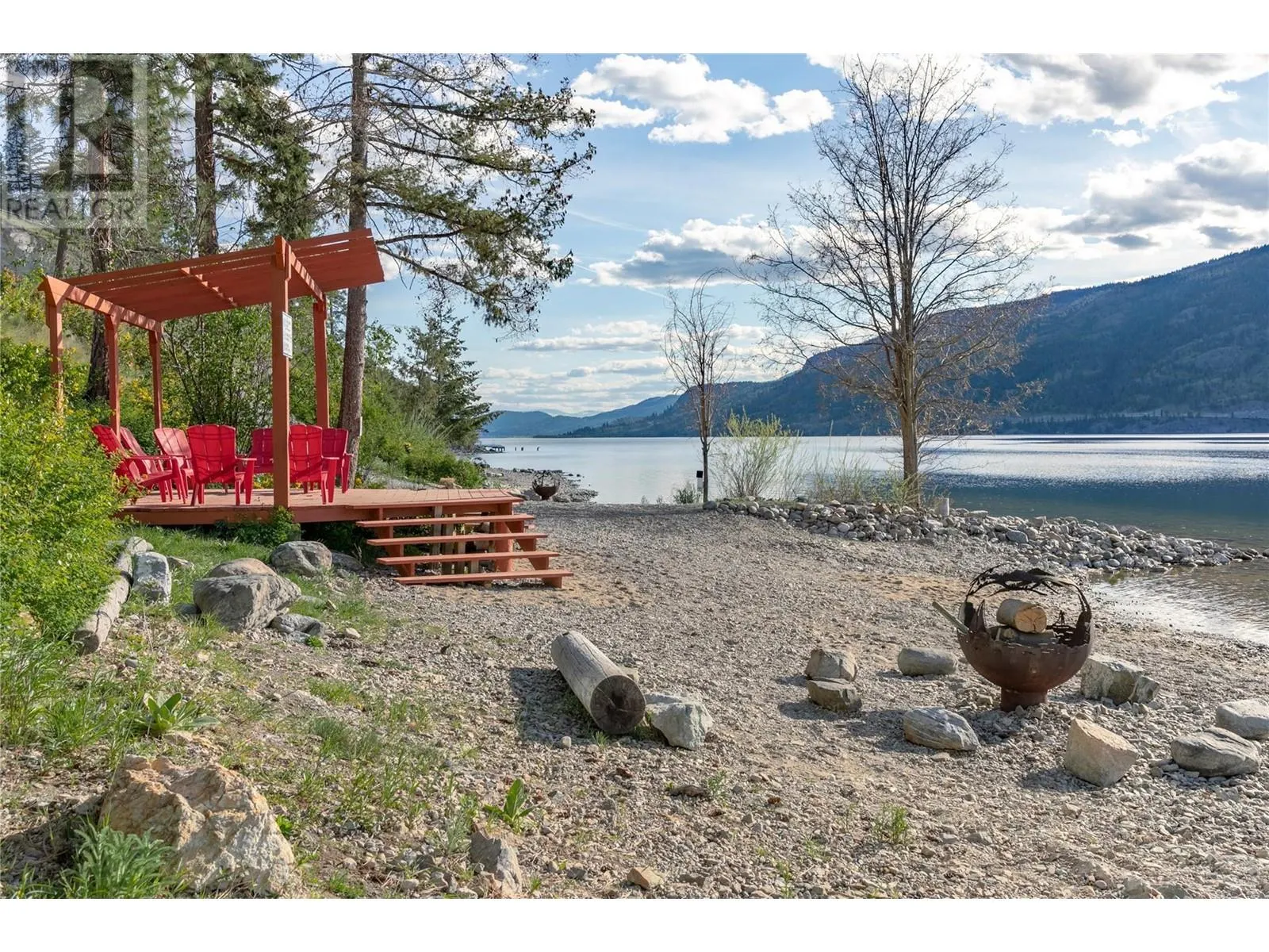 3356 Black Pine Lane