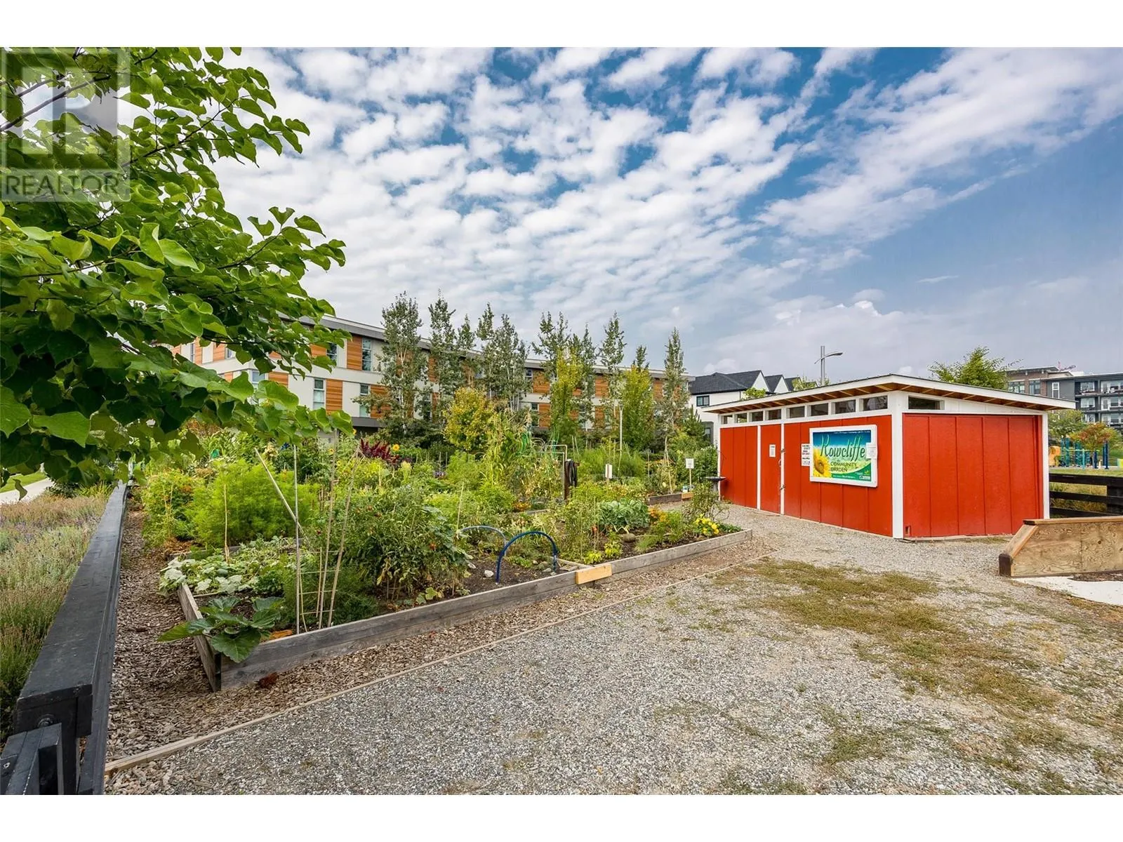 555 Rowcliffe Avenue Unit# 401
