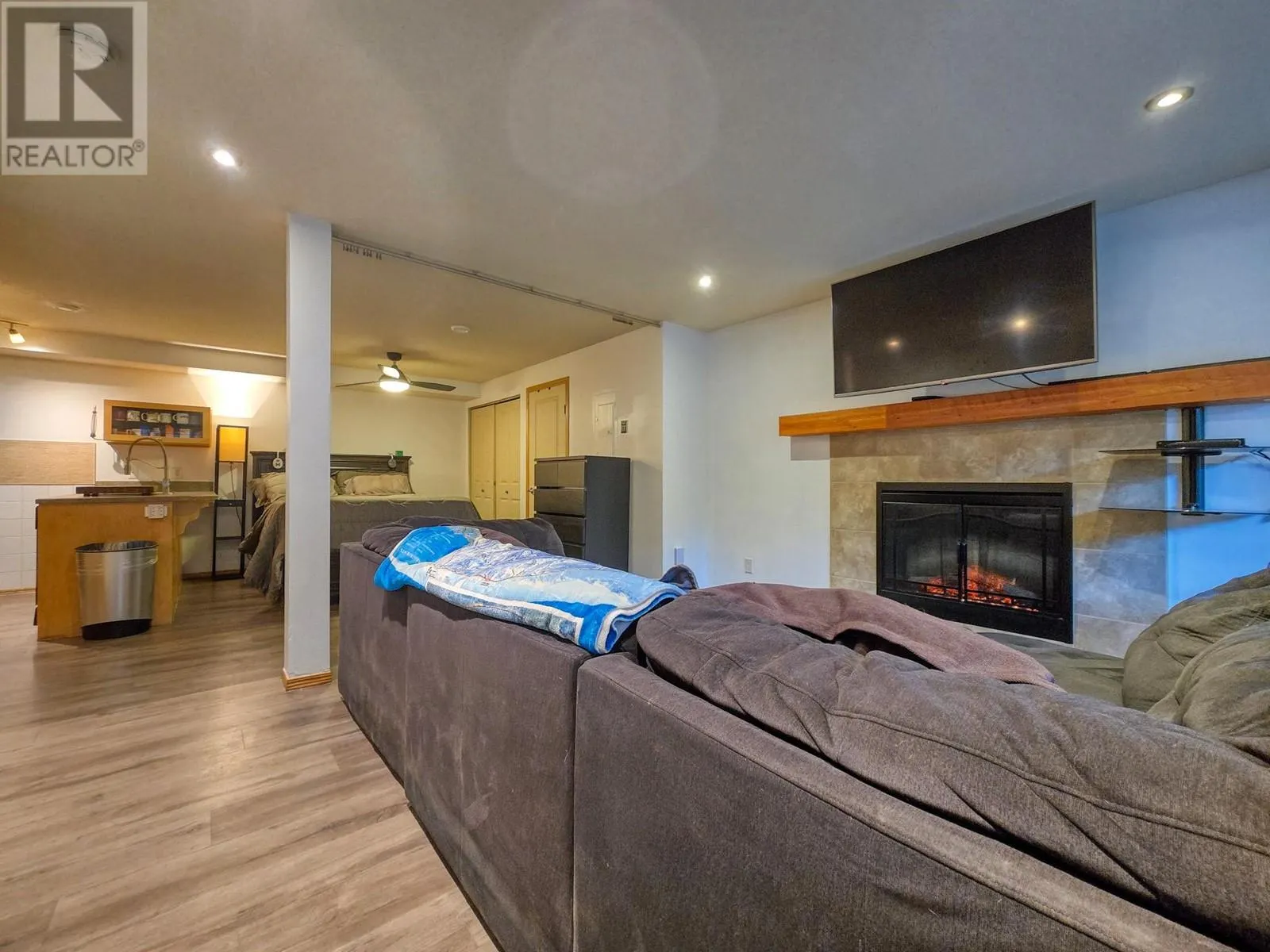 2030 PANORAMA Drive Unit# 306
