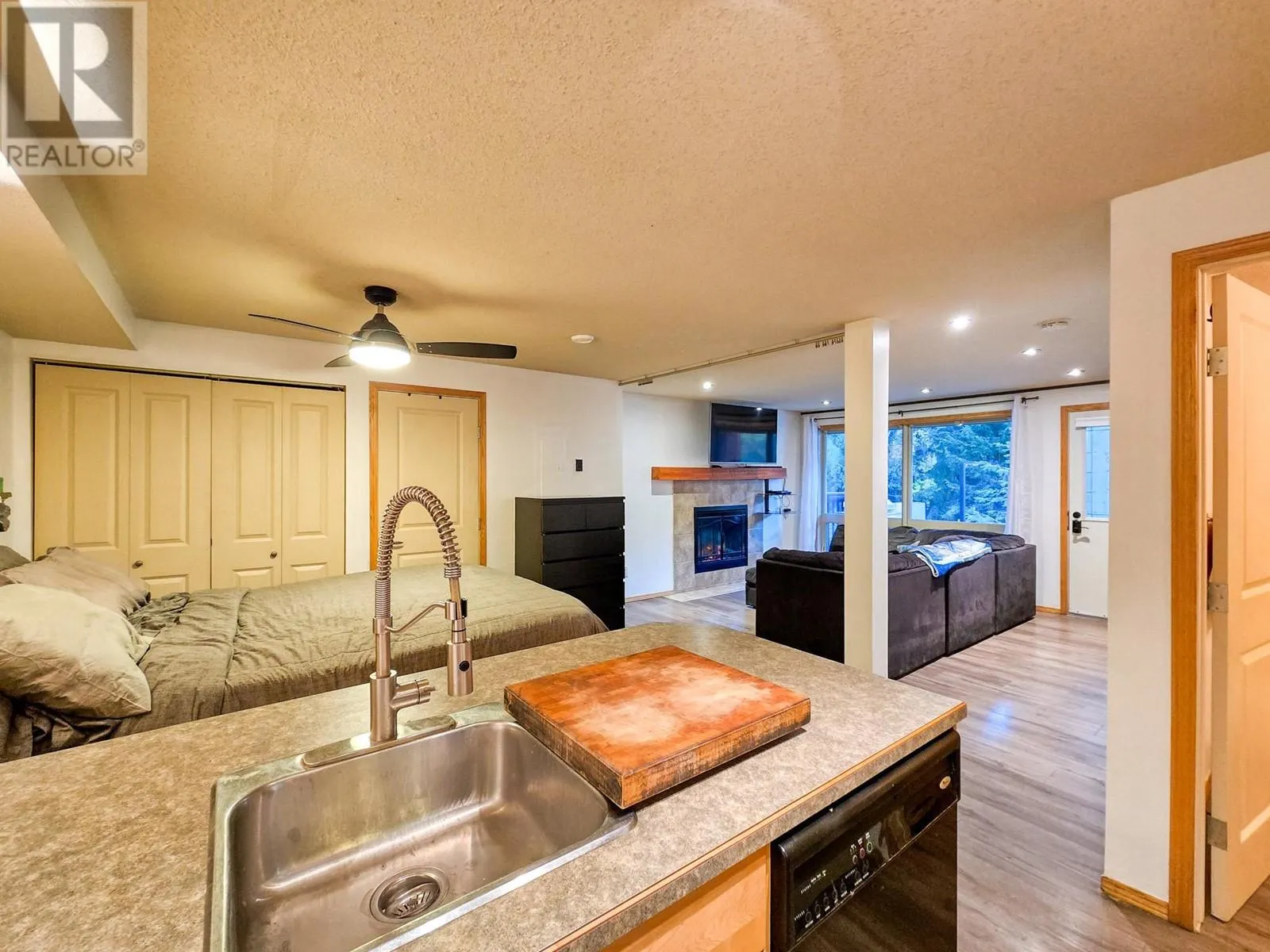 2030 PANORAMA Drive Unit# 306