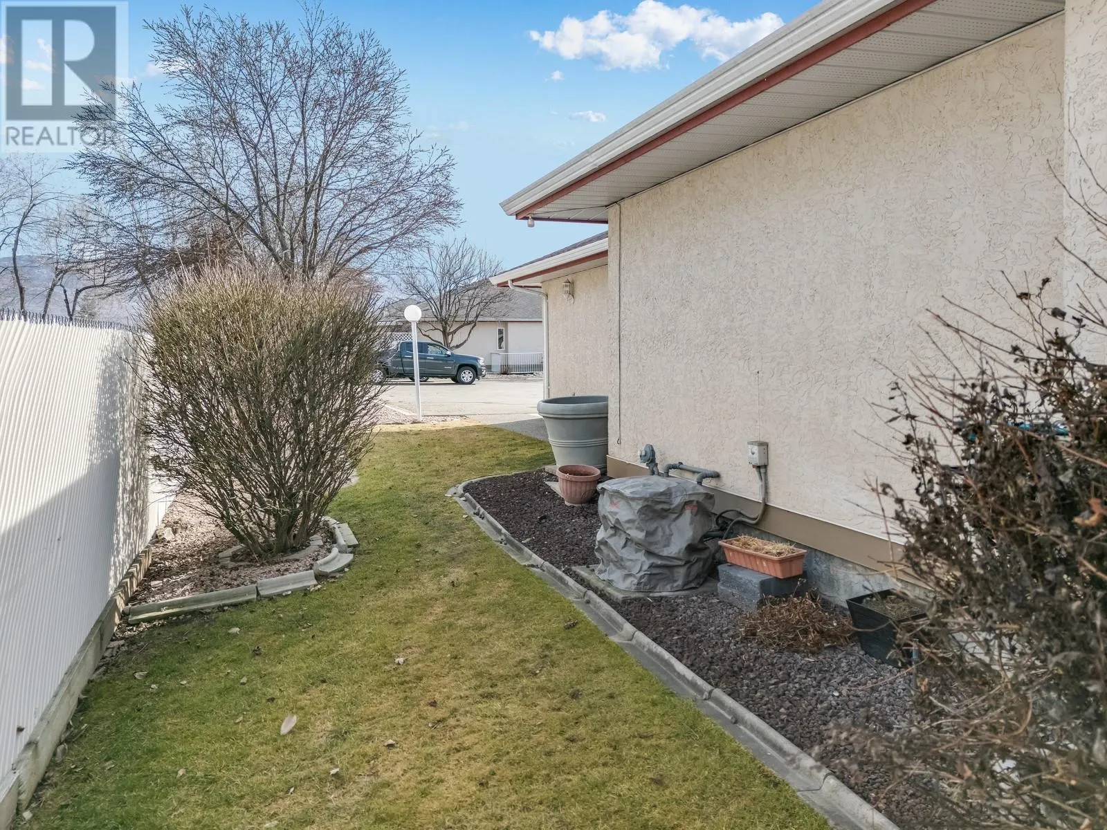 1874 Parkview Crescent Unit# 25