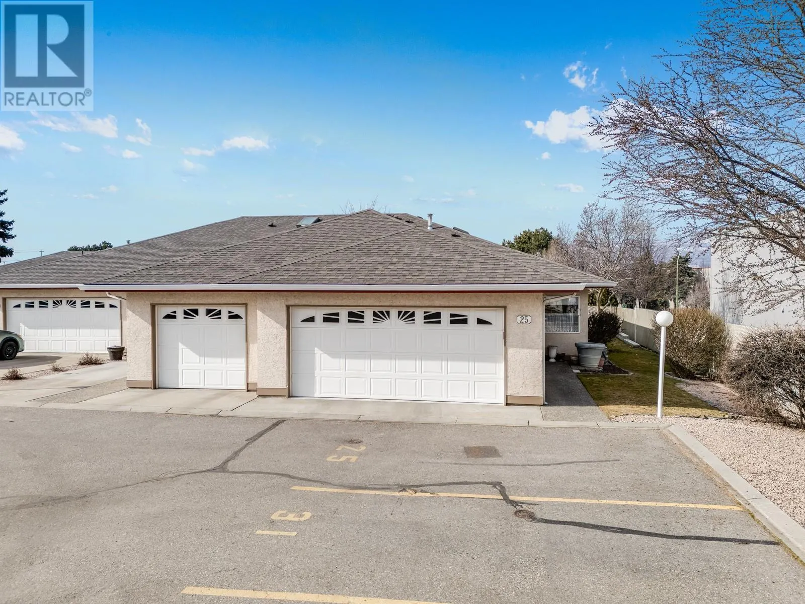 1874 Parkview Crescent Unit# 25