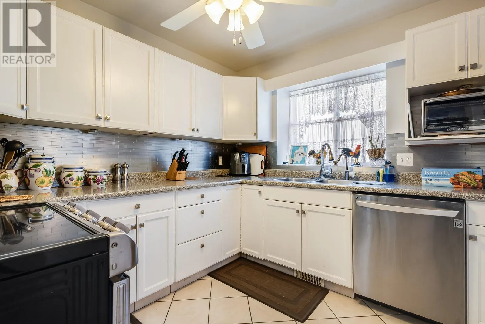 1874 Parkview Crescent Unit# 25