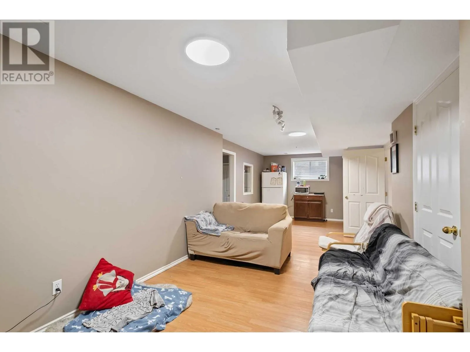 452 Glen Pine Court Unit# 9