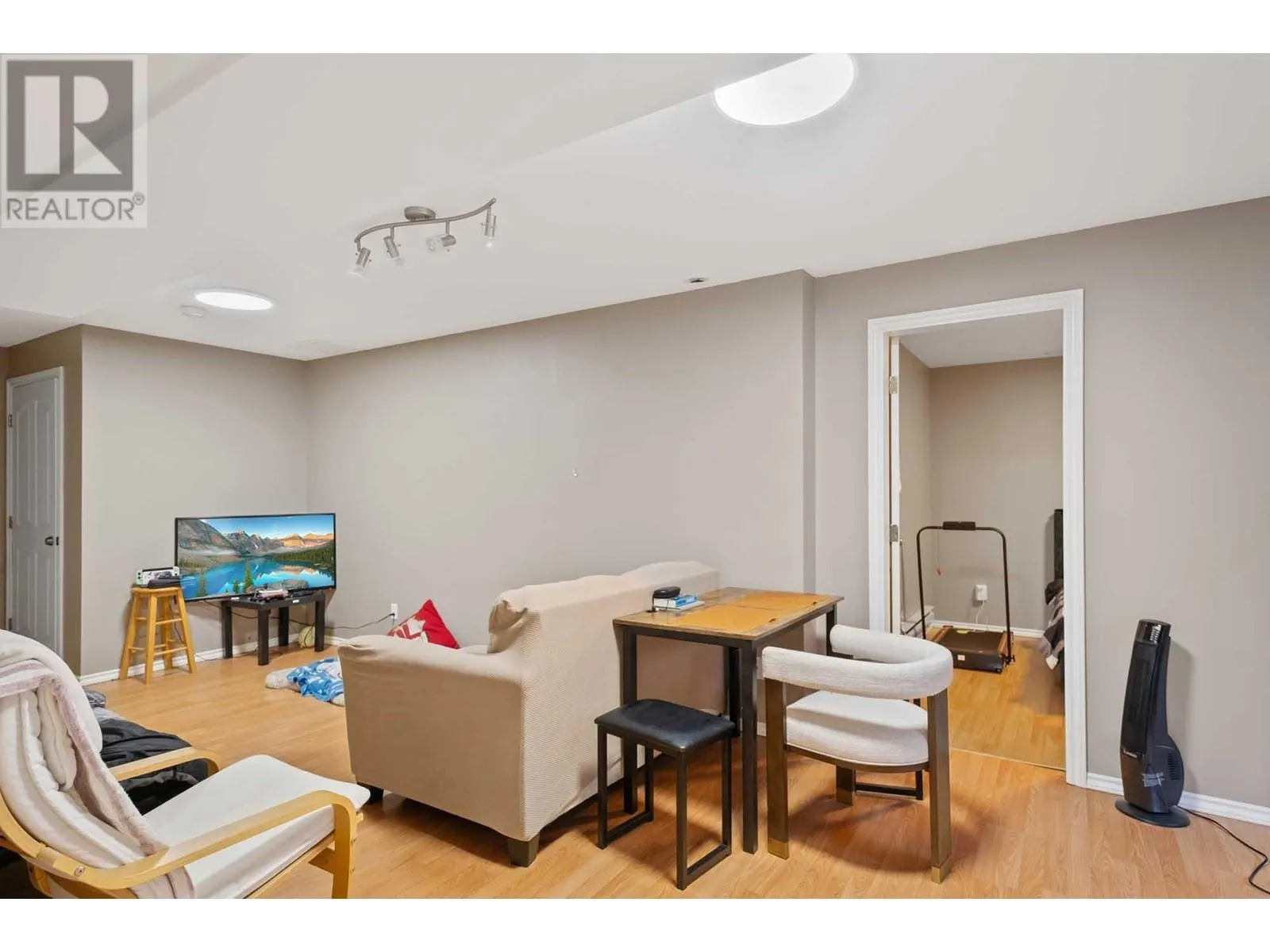 452 Glen Pine Court Unit# 9