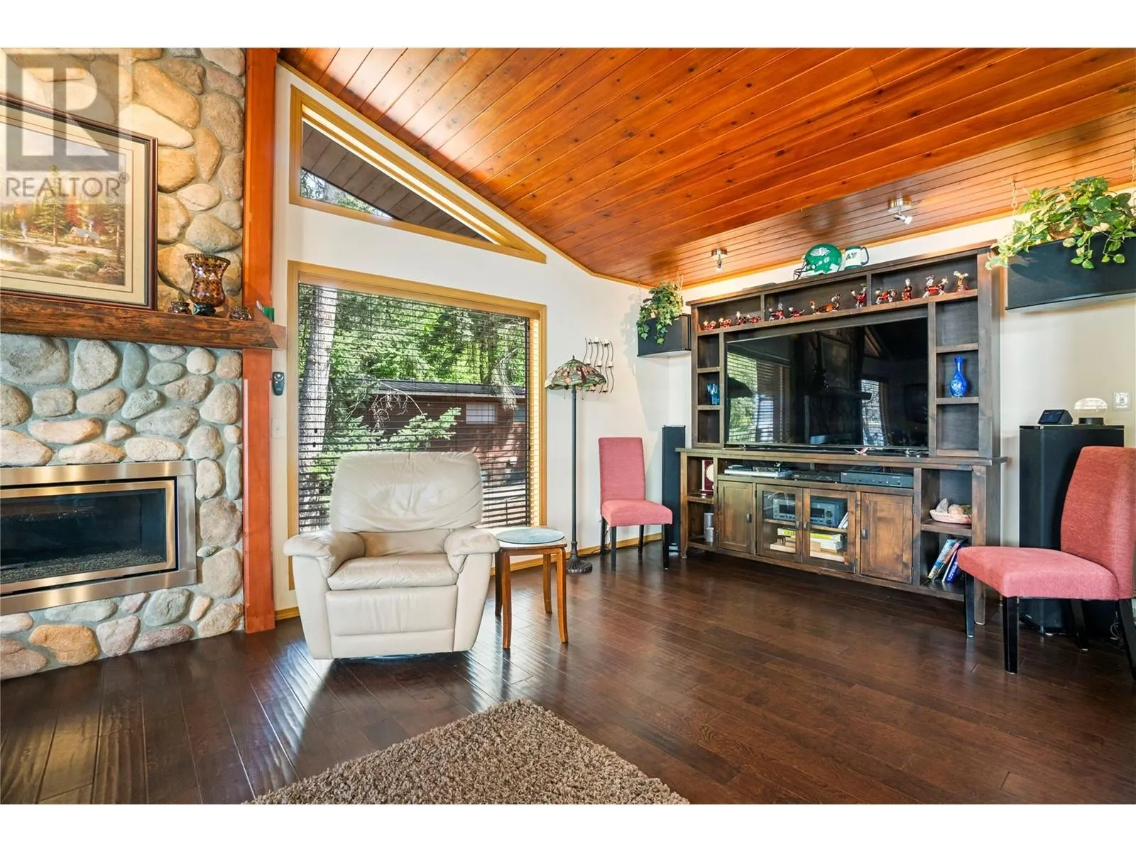 2647 Blind Bay Road