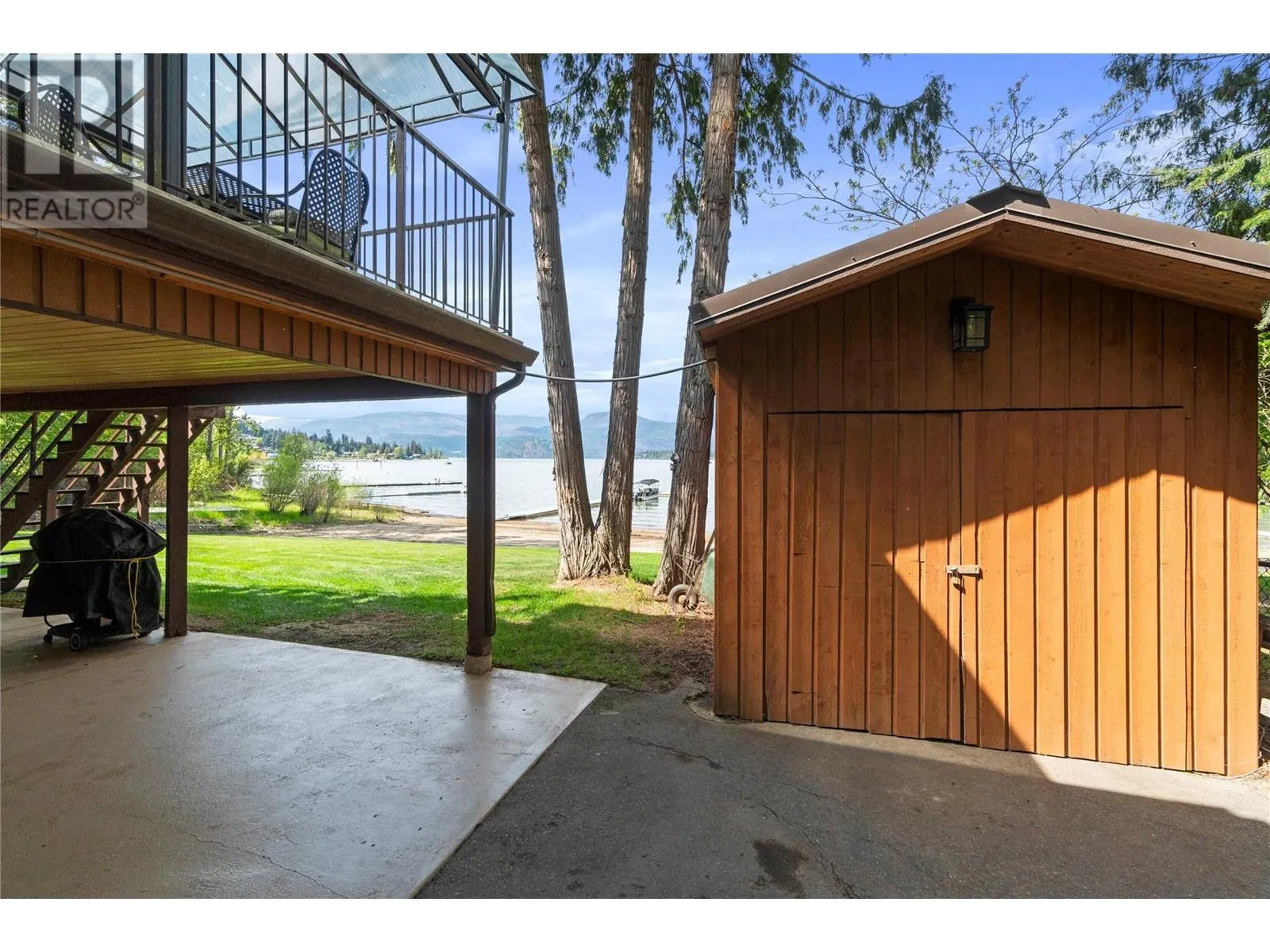 2647 Blind Bay Road
