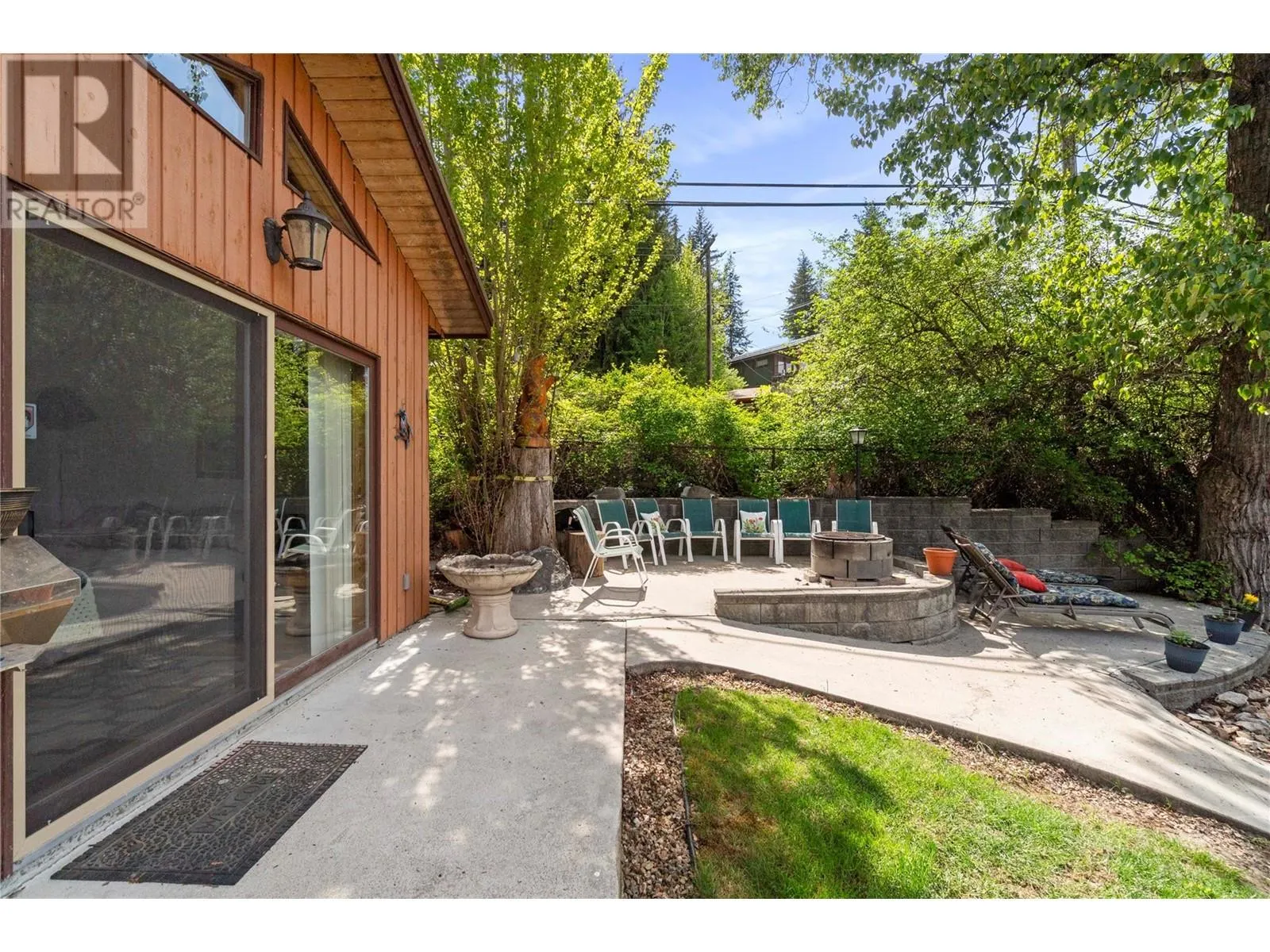 2647 Blind Bay Road