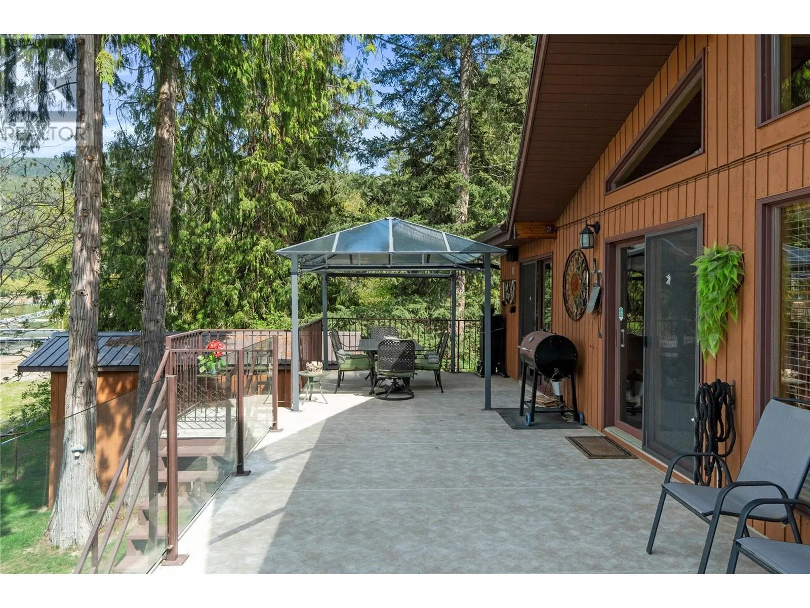 2647 Blind Bay Road