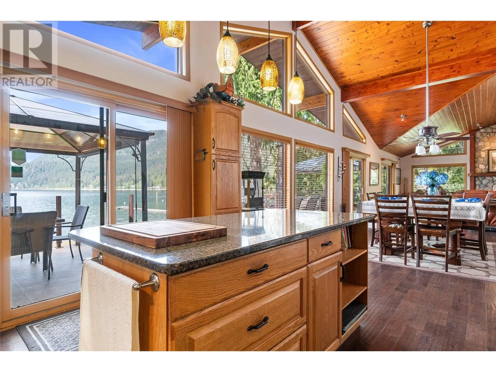2647 Blind Bay Road