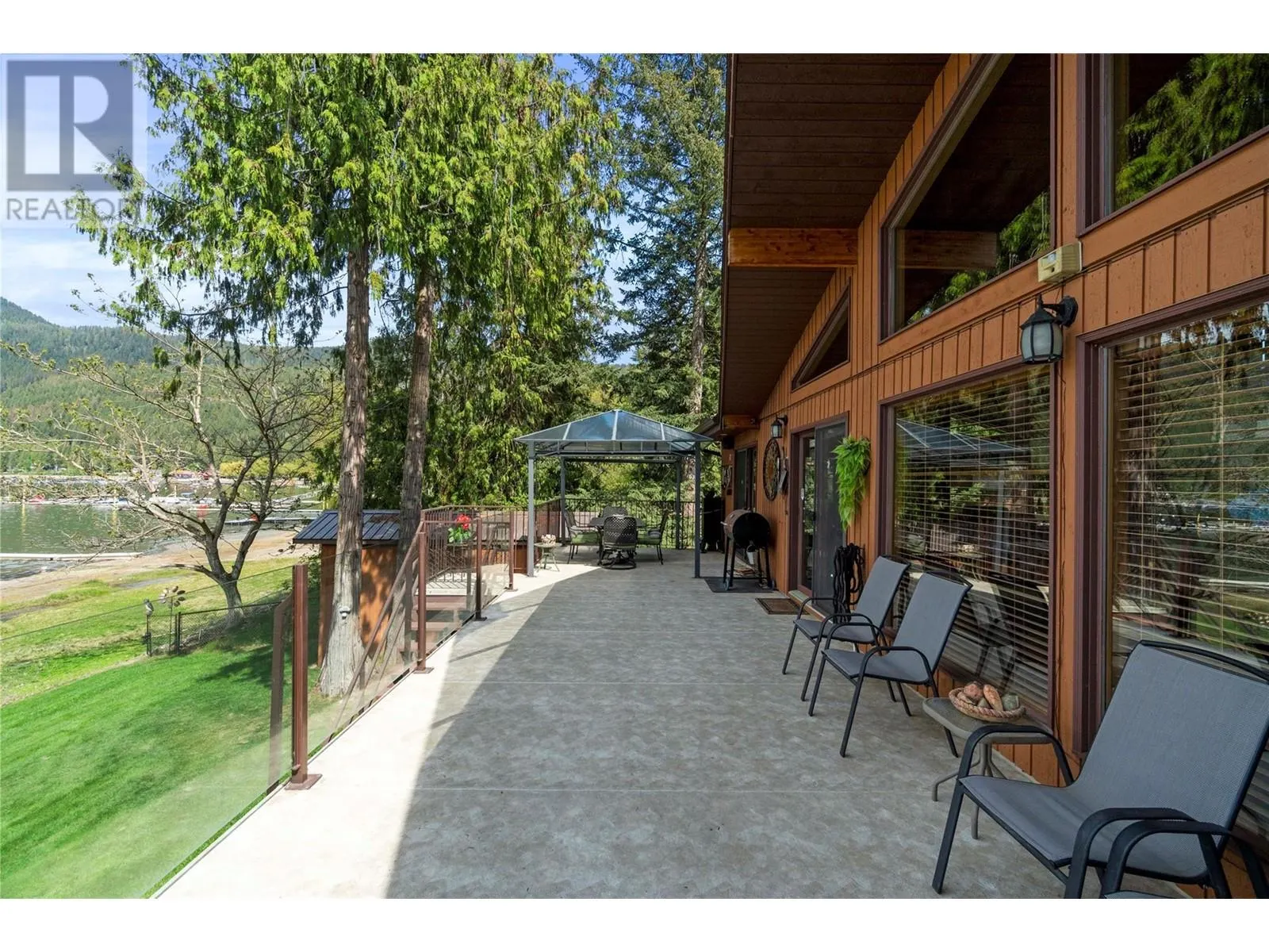 2647 Blind Bay Road