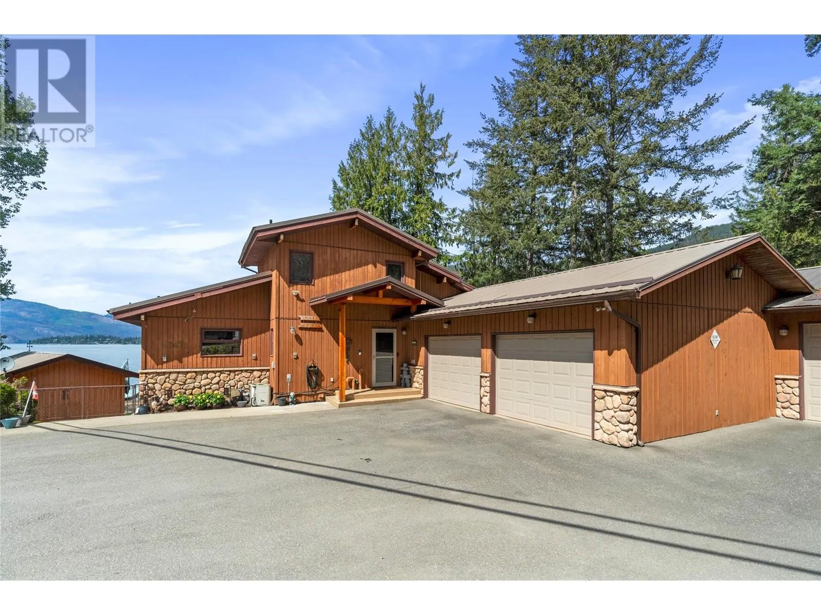 2647 Blind Bay Road